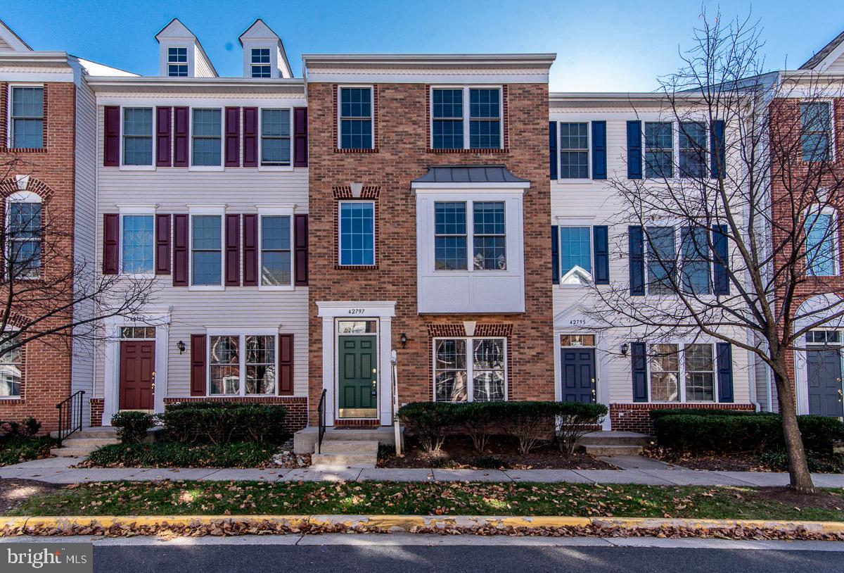 AMBERLEA AT SOUTH RIDING - Residential Lease