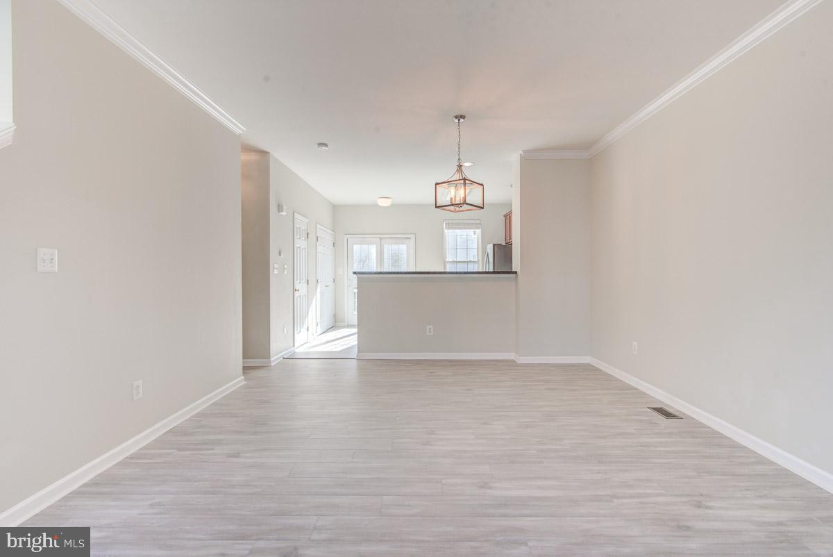 AMBERLEA AT SOUTH RIDING - Residential Lease