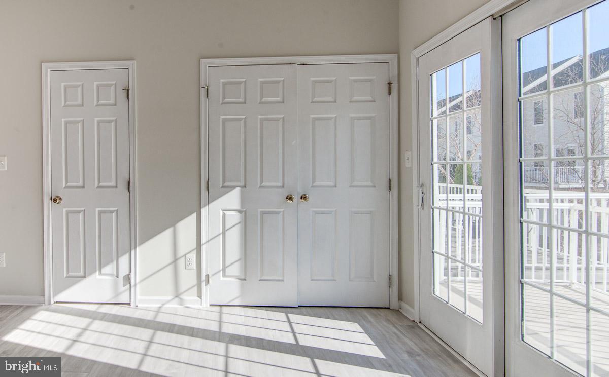 AMBERLEA AT SOUTH RIDING - Residential Lease