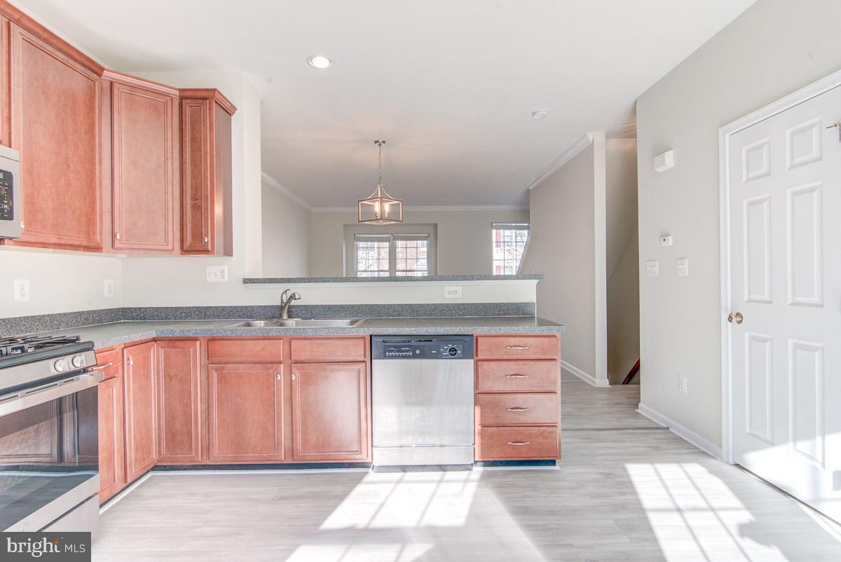 AMBERLEA AT SOUTH RIDING - Residential Lease