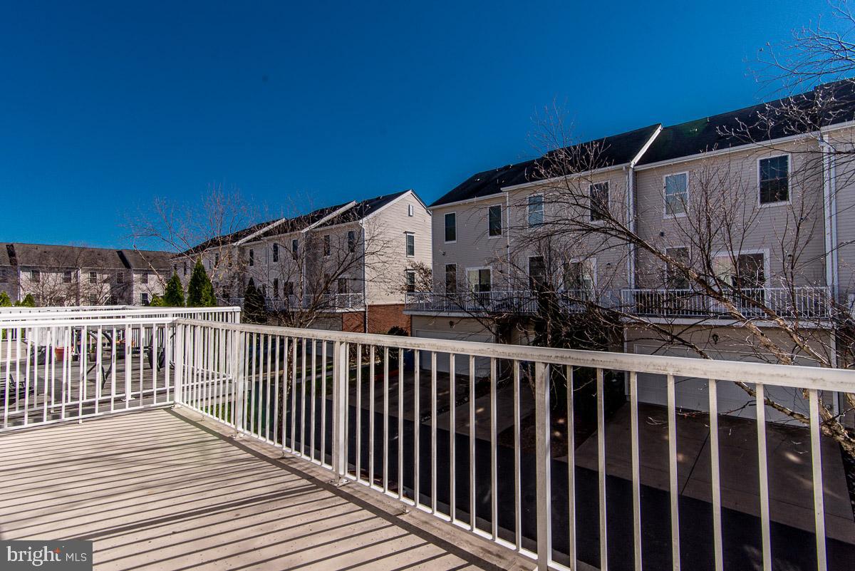 AMBERLEA AT SOUTH RIDING - Residential Lease