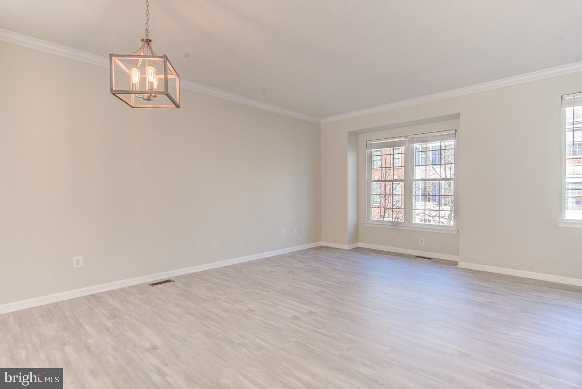 AMBERLEA AT SOUTH RIDING - Residential Lease