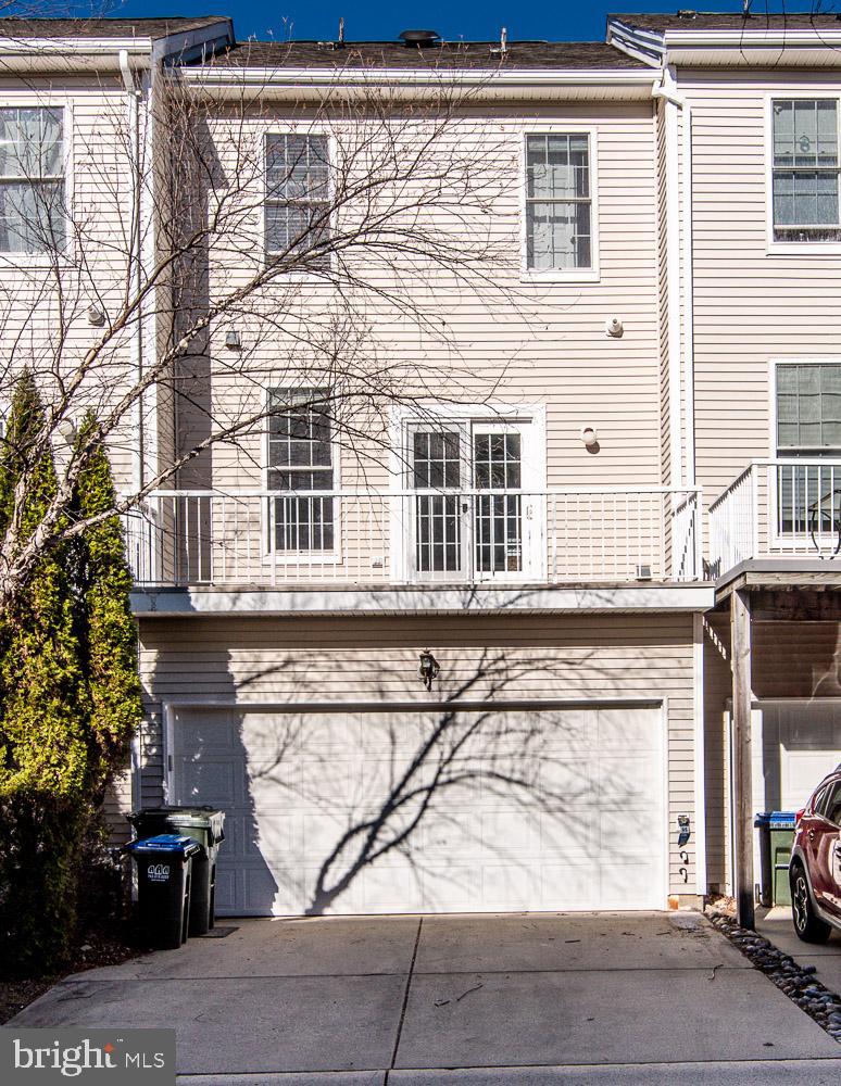 AMBERLEA AT SOUTH RIDING - Residential Lease