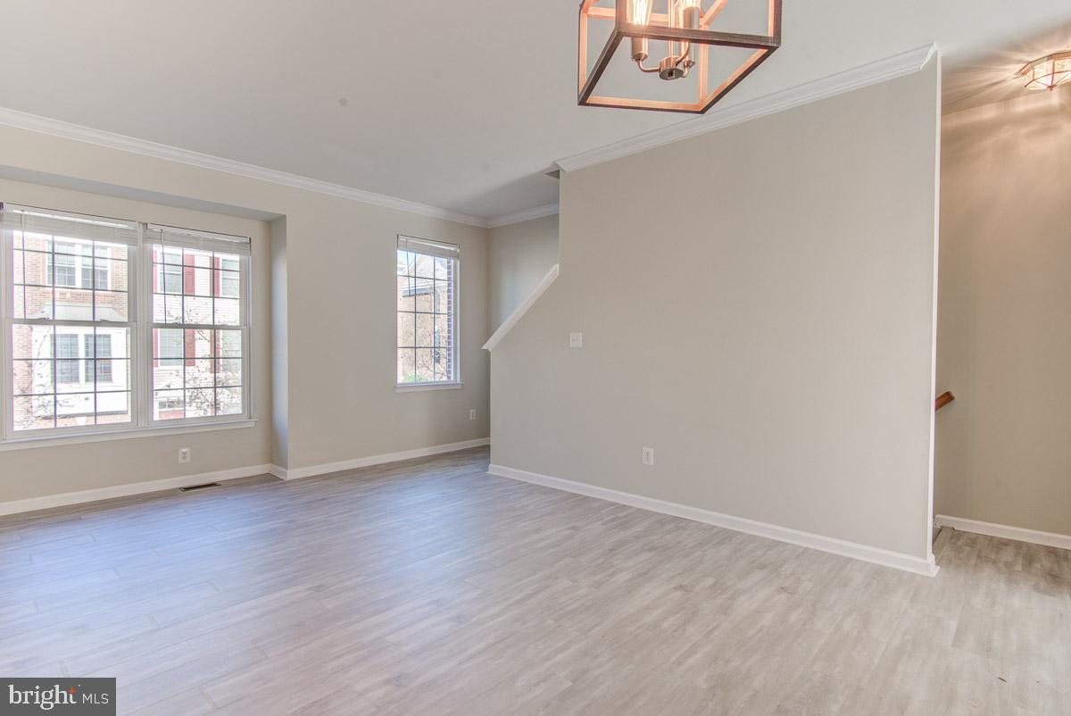 AMBERLEA AT SOUTH RIDING - Residential Lease