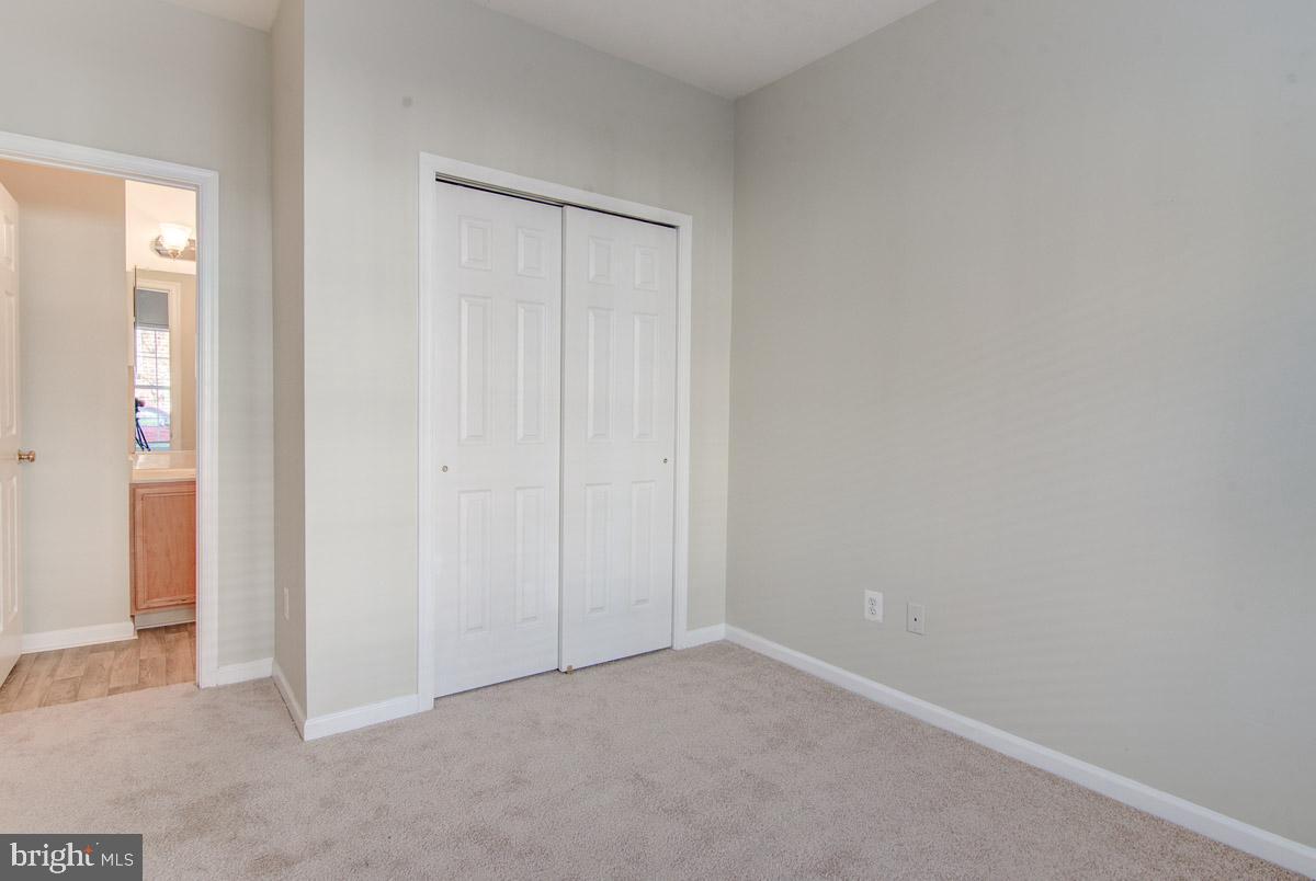 AMBERLEA AT SOUTH RIDING - Residential Lease