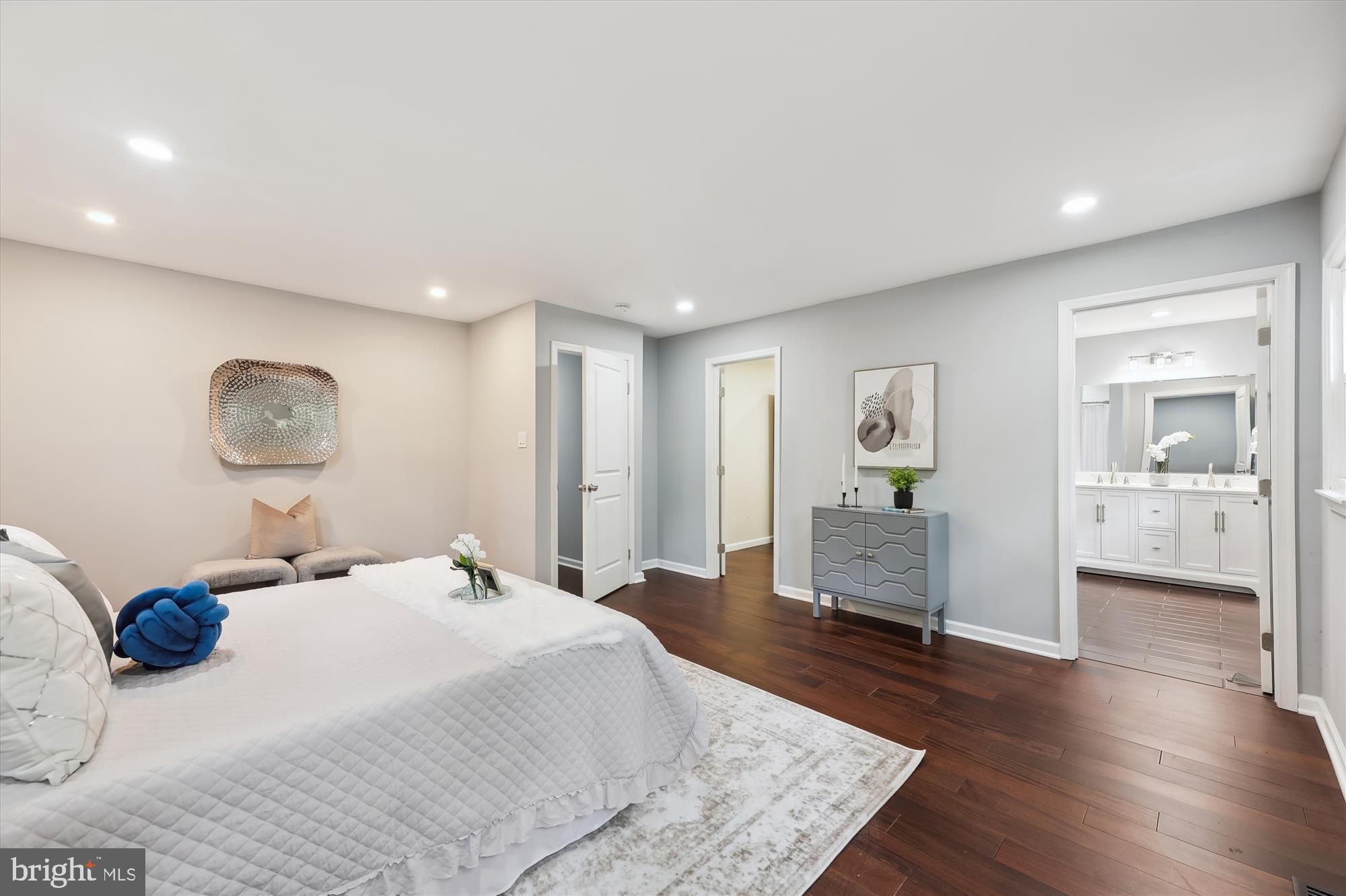 SHERWOOD MANOR - Residential