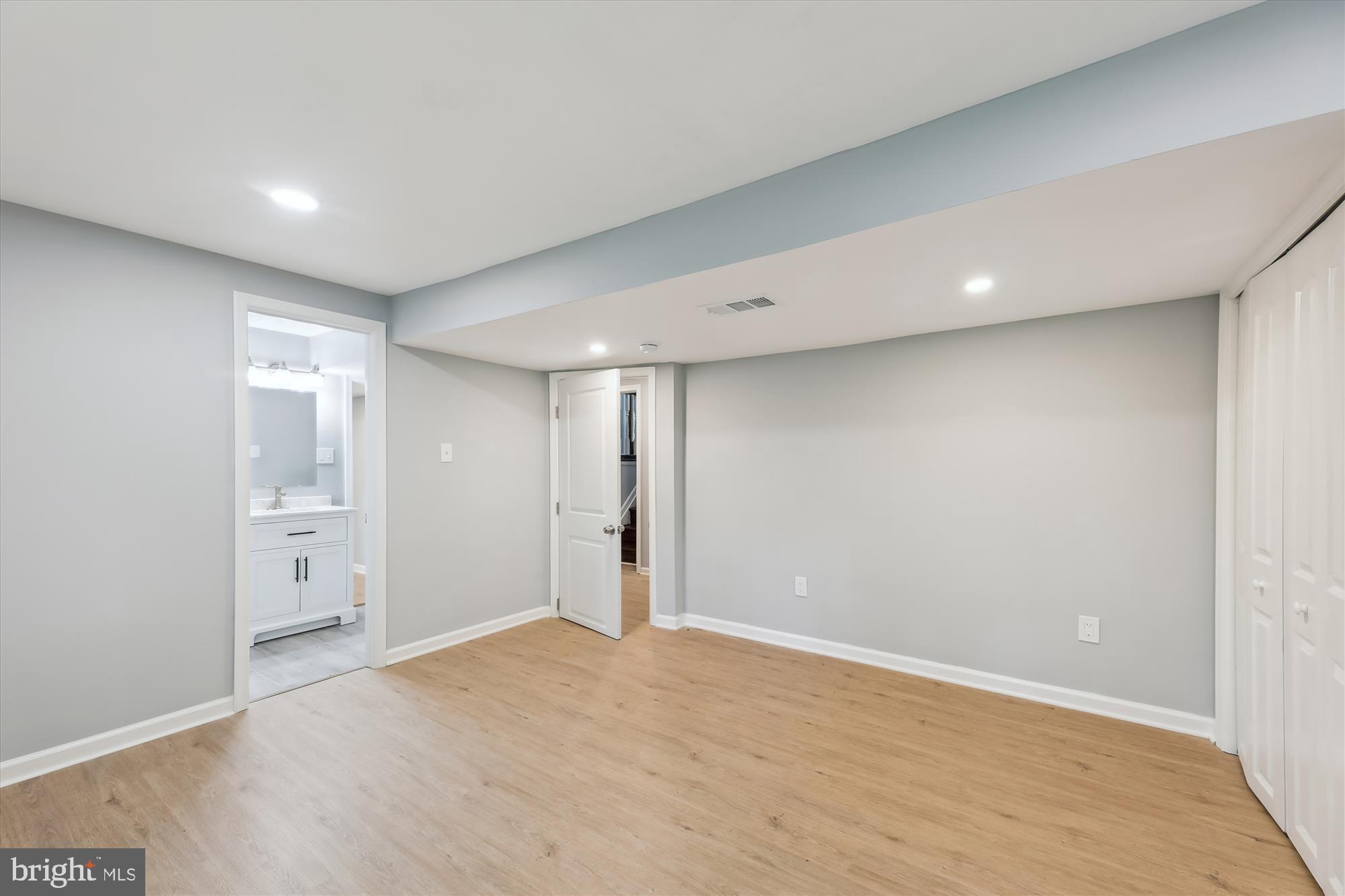 SHERWOOD MANOR - Residential