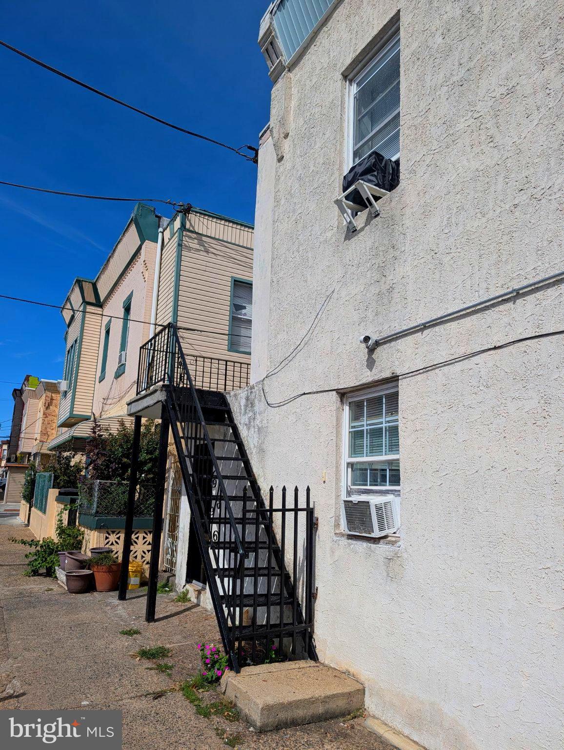 3300 N HANCOCK STREET