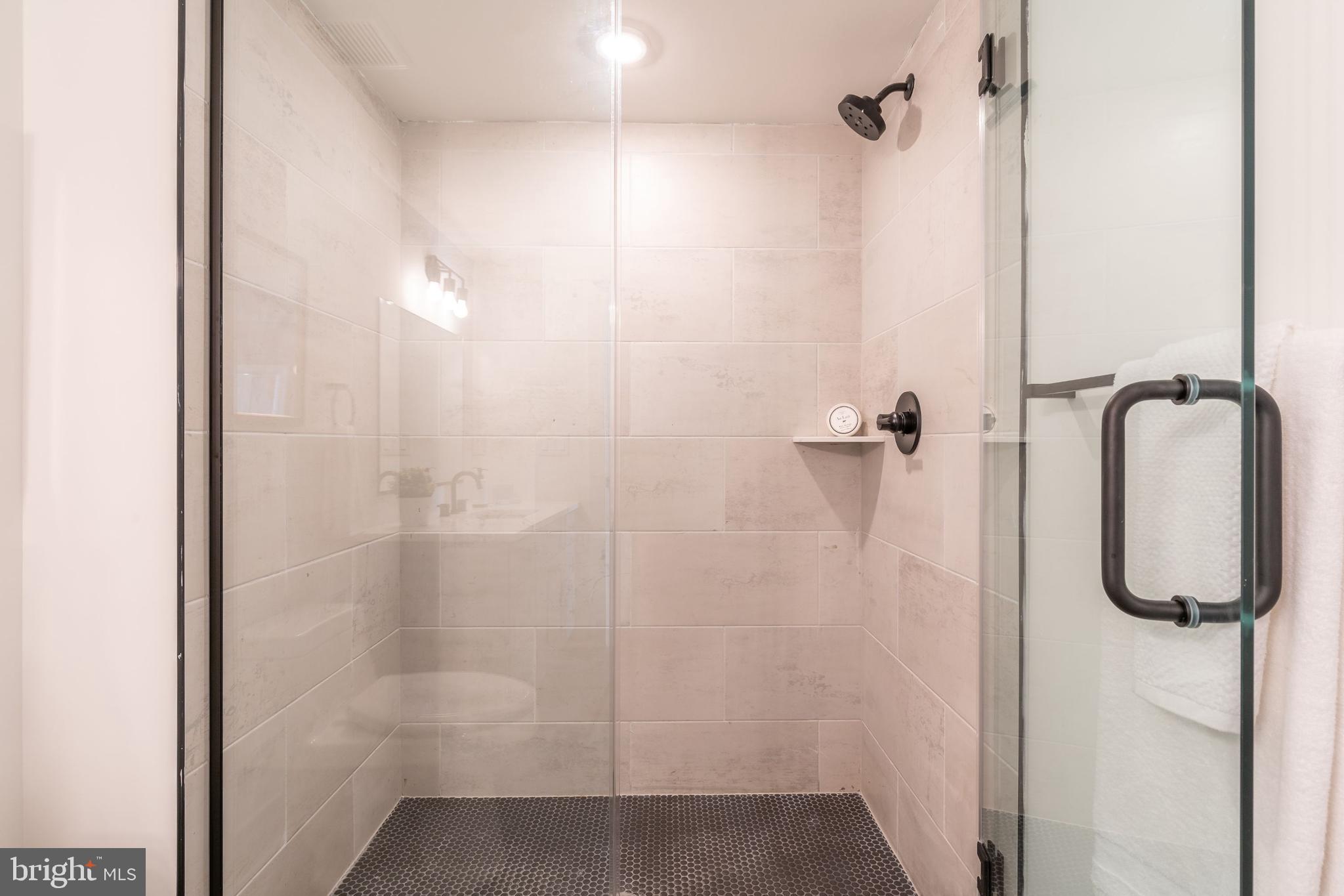 NORTHERN LIBERTIES - Residential Lease