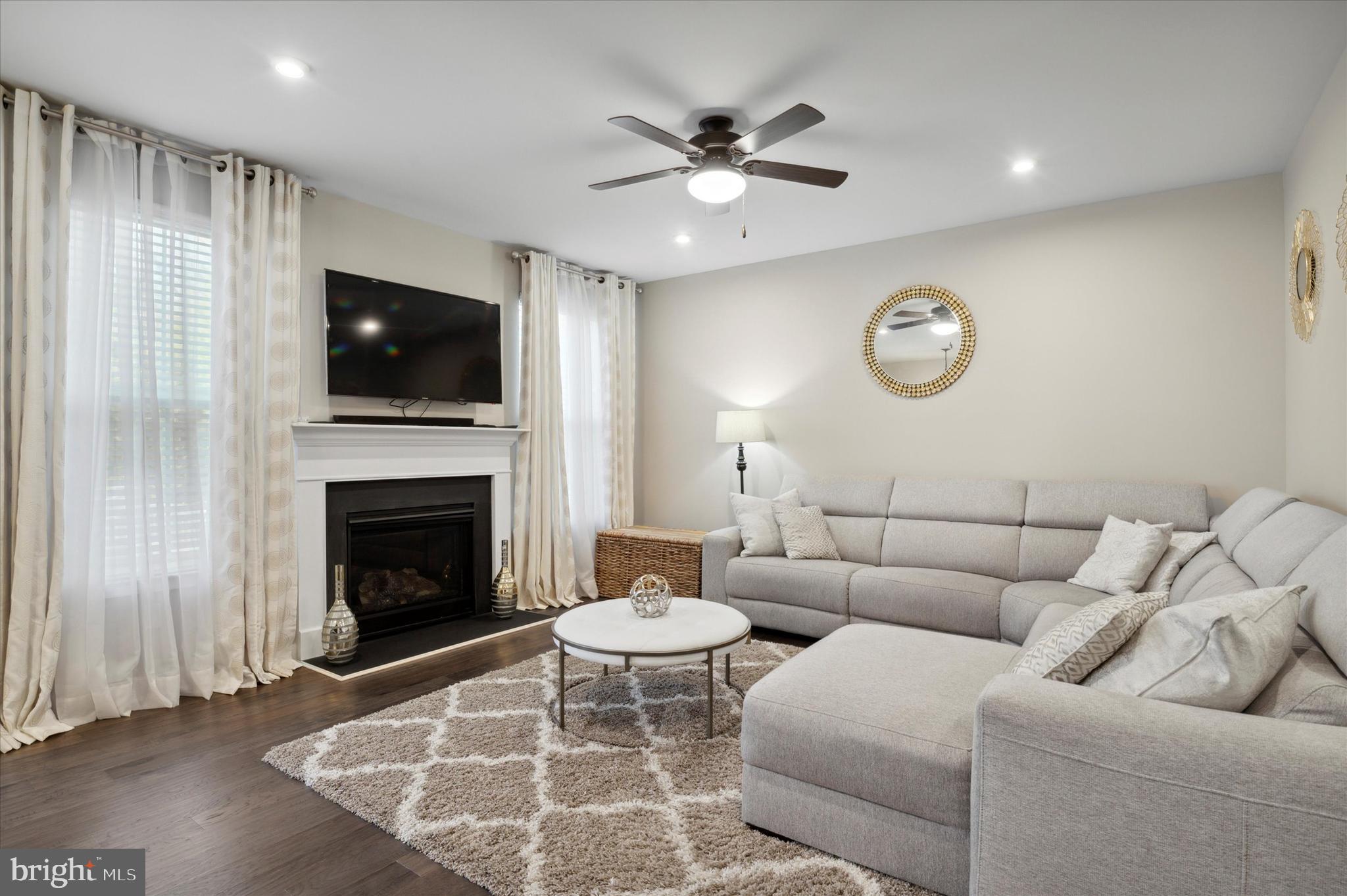 SINCLAIR SPRINGS - Residential Lease