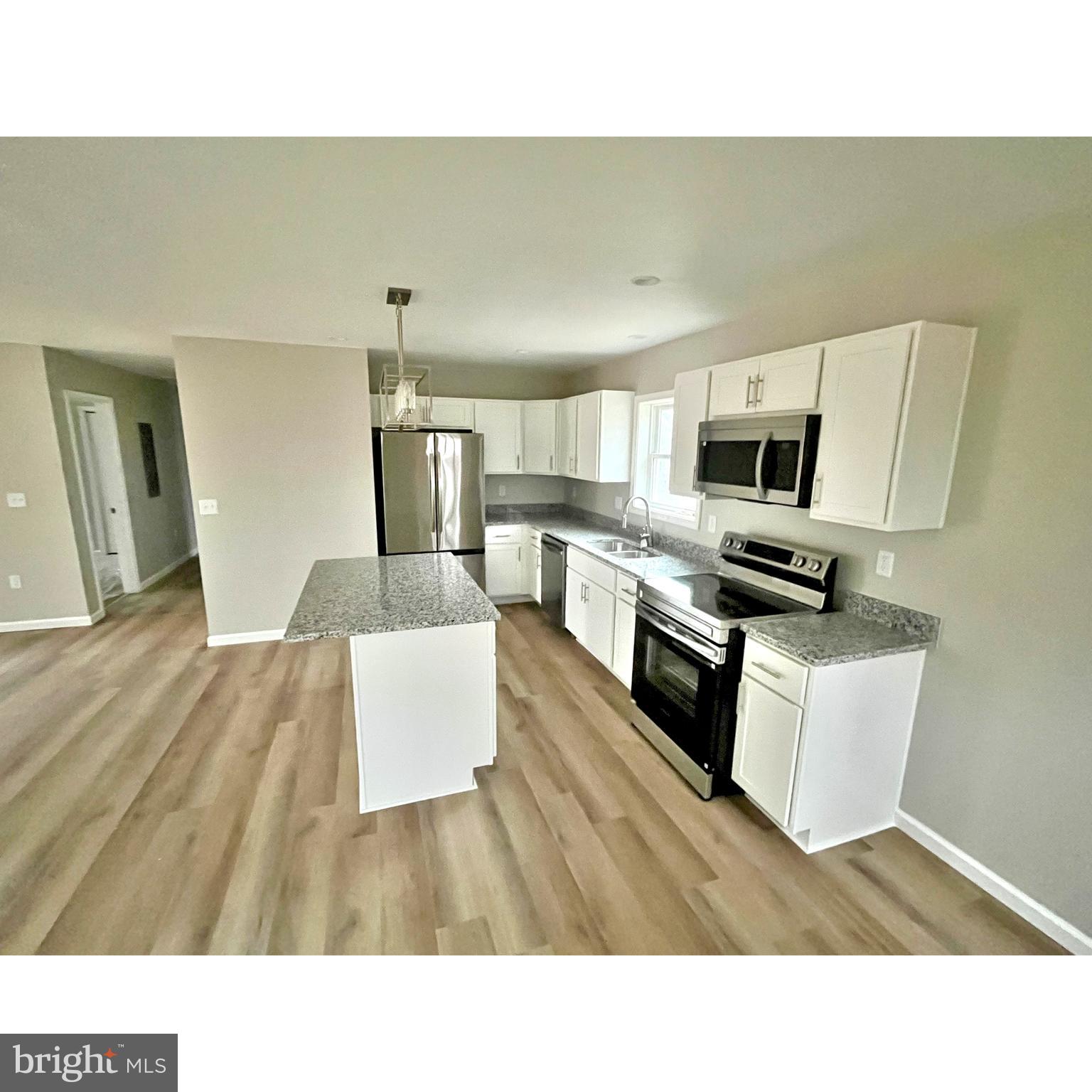 WOODSIDE - Residential