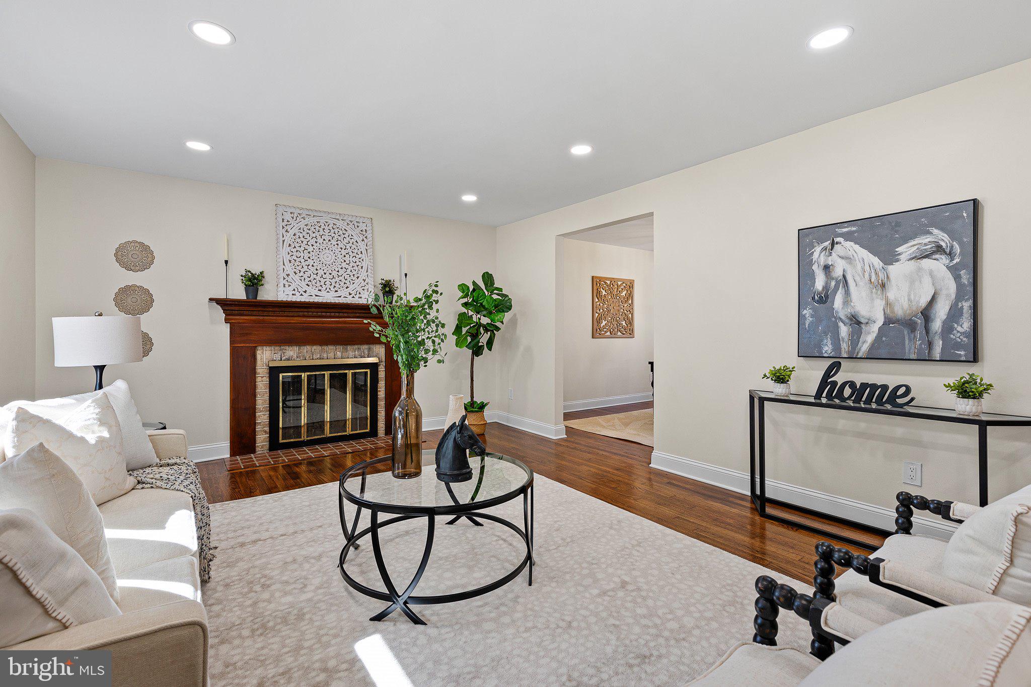 1206 HEATHER LANE