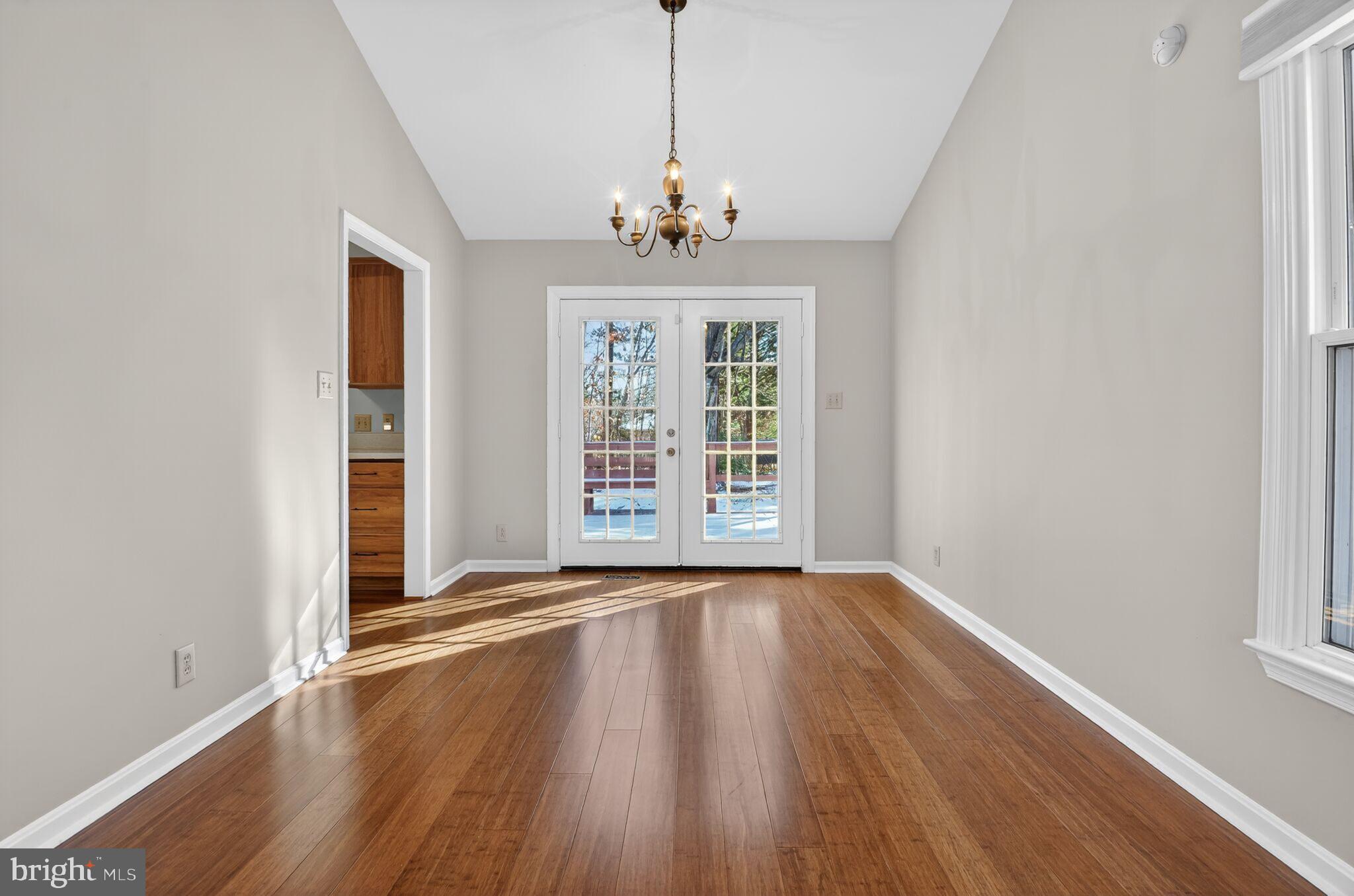 SETTLERS LANDING - Residential