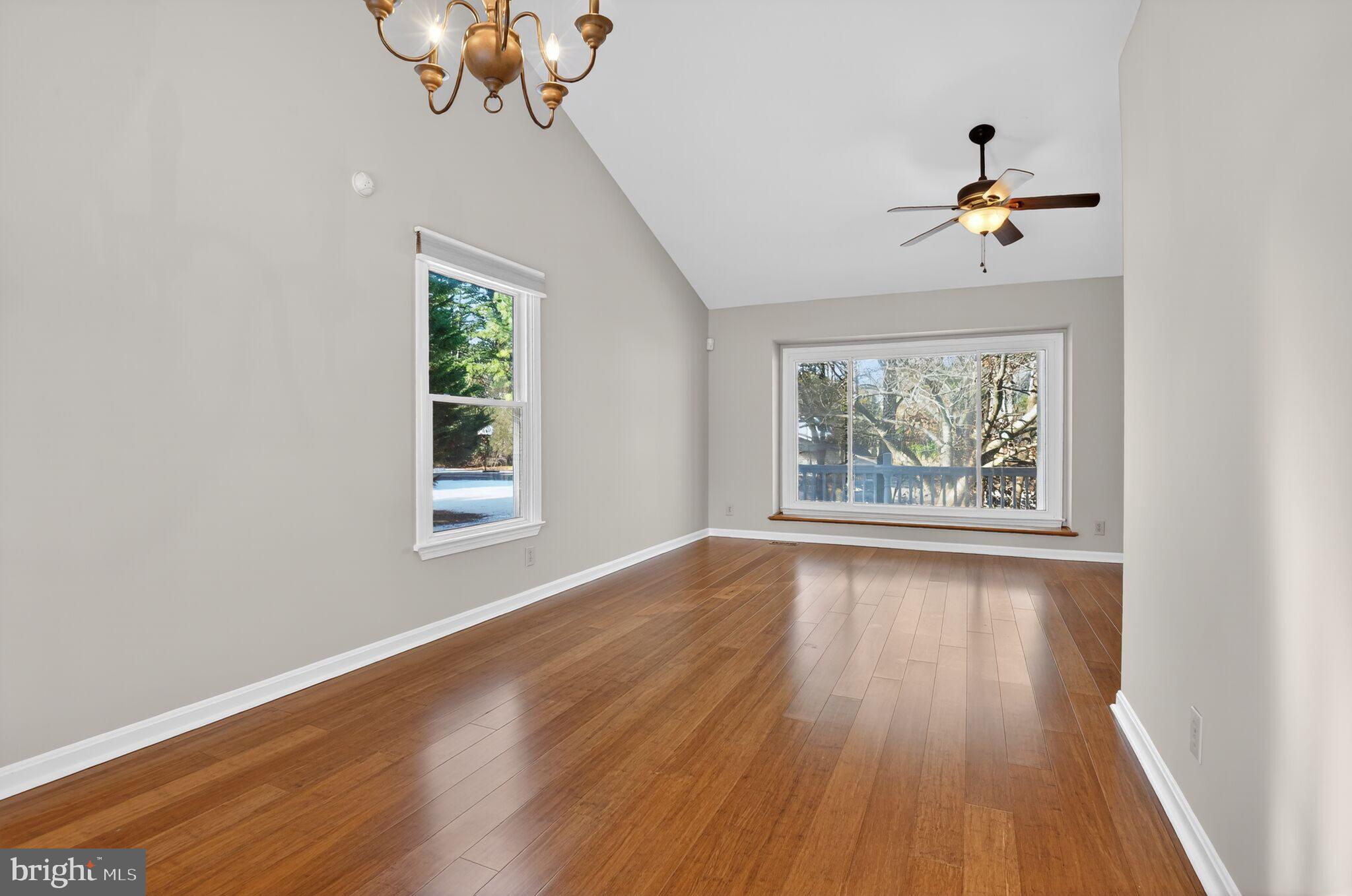 SETTLERS LANDING - Residential