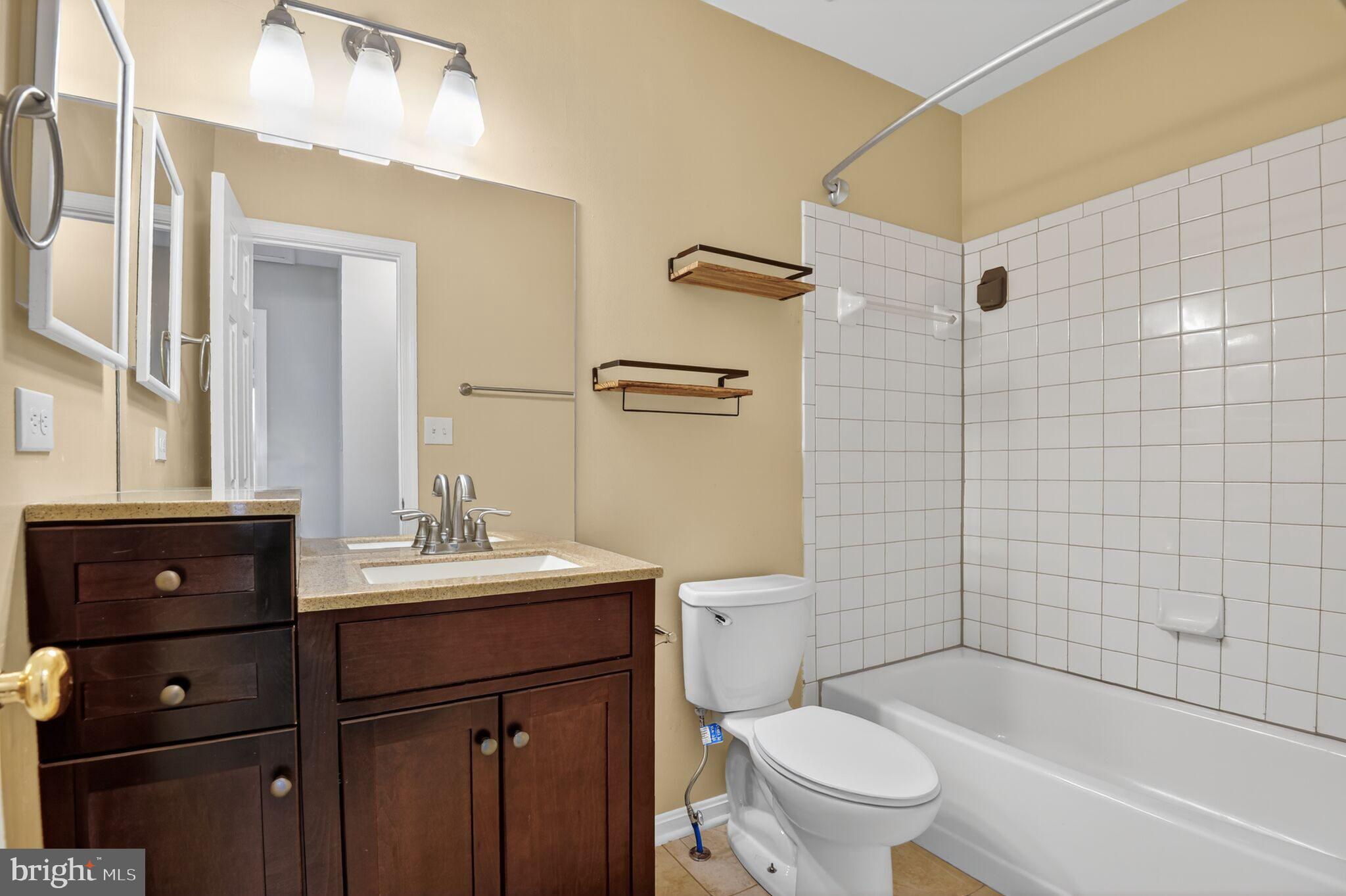 SETTLERS LANDING - Residential