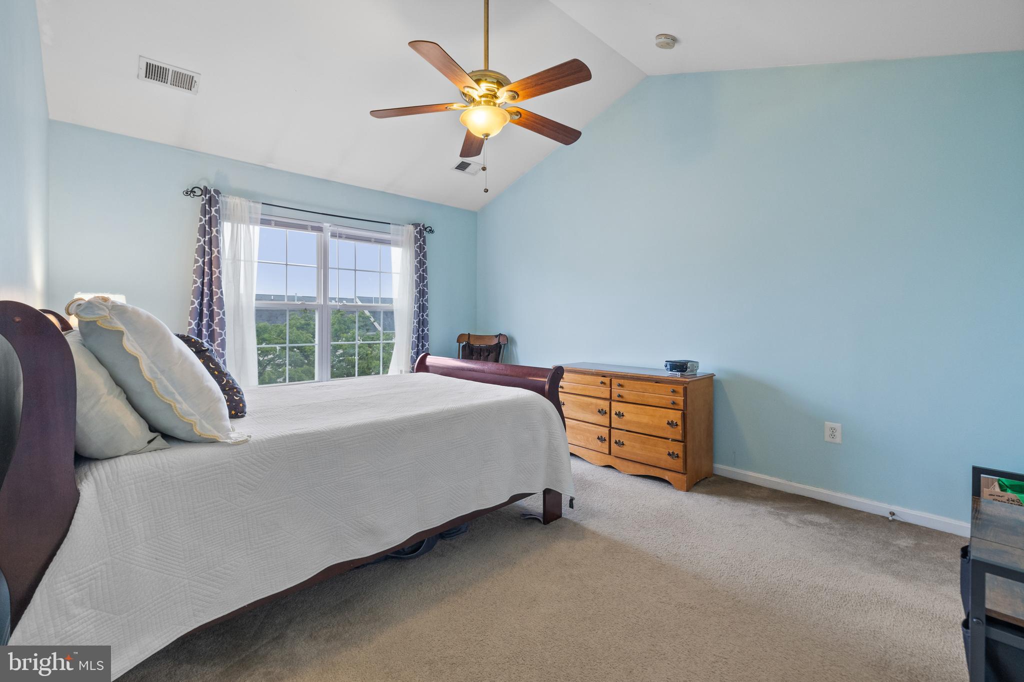 POTOMAC STATION - Residential