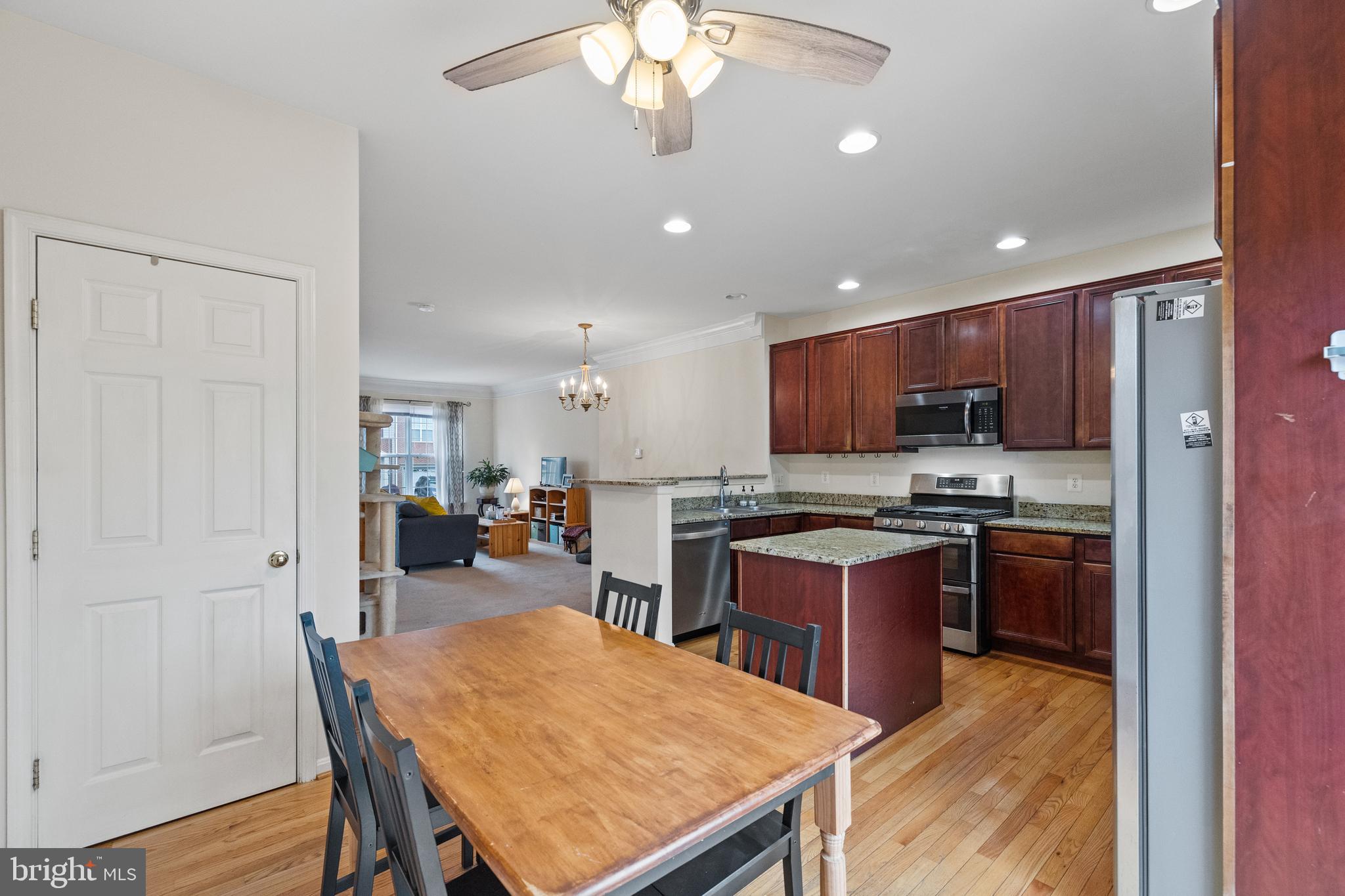 POTOMAC STATION - Residential