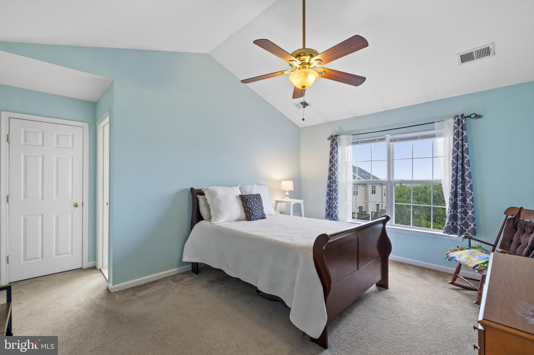 POTOMAC STATION - Residential