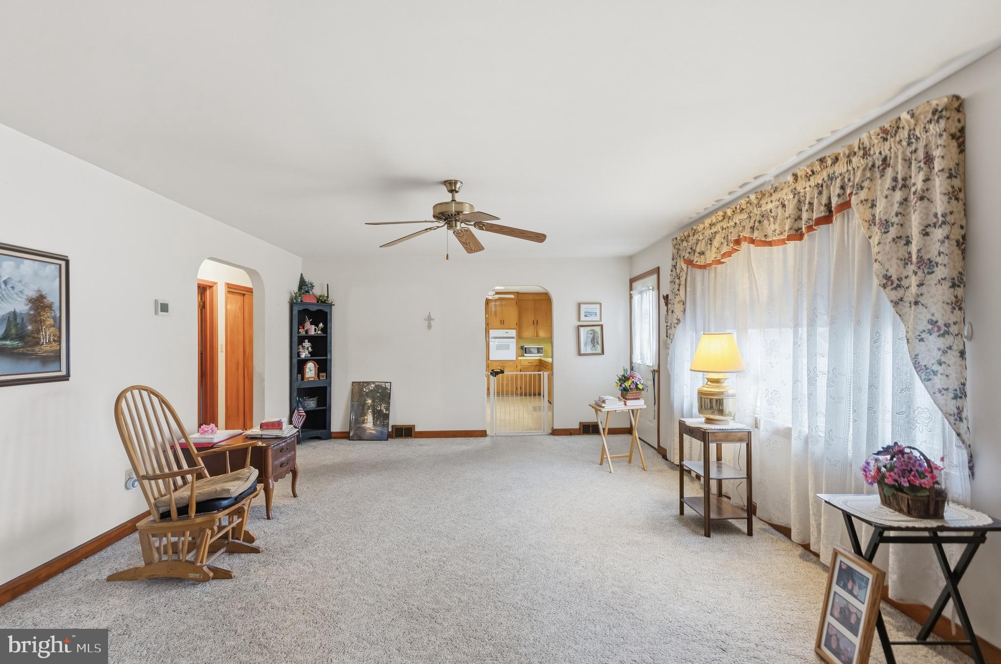 HALL ESTS - Residential