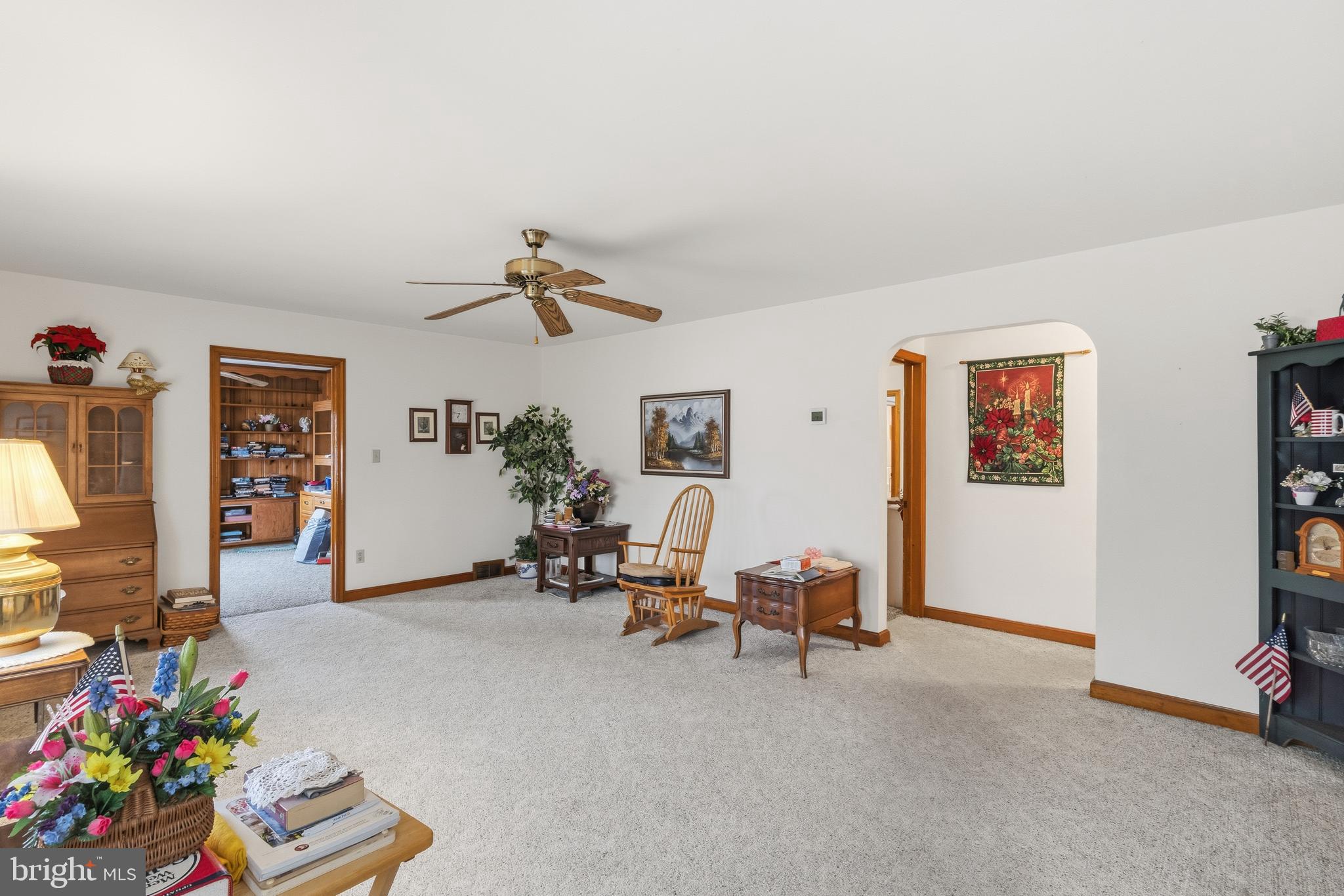 HALL ESTS - Residential