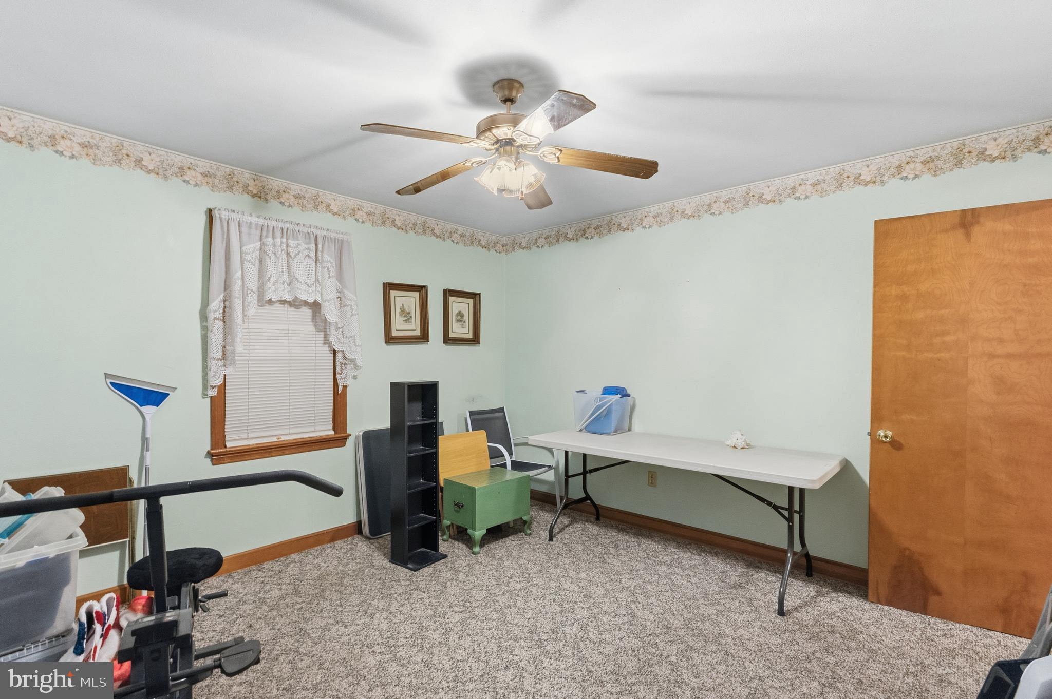 HALL ESTS - Residential