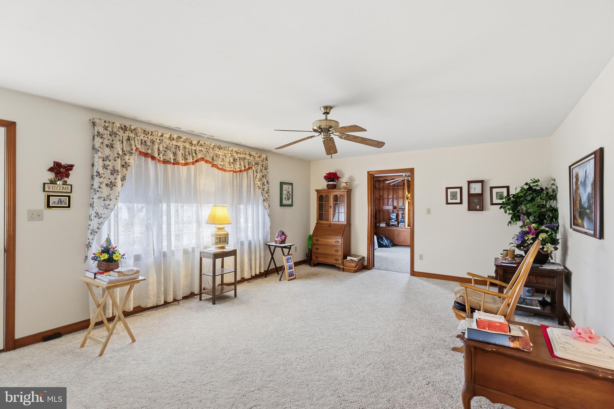 HALL ESTS - Residential