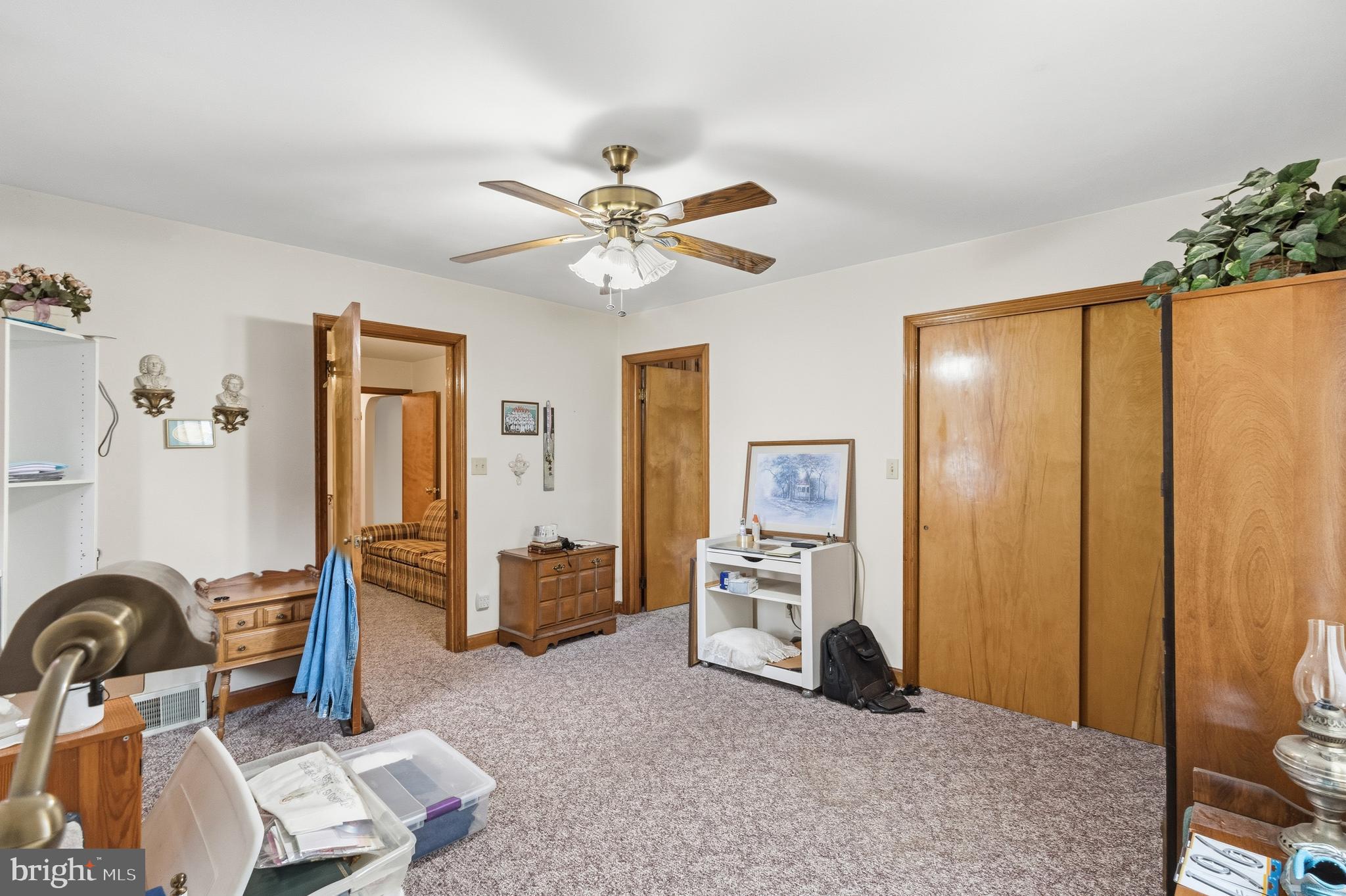 HALL ESTS - Residential