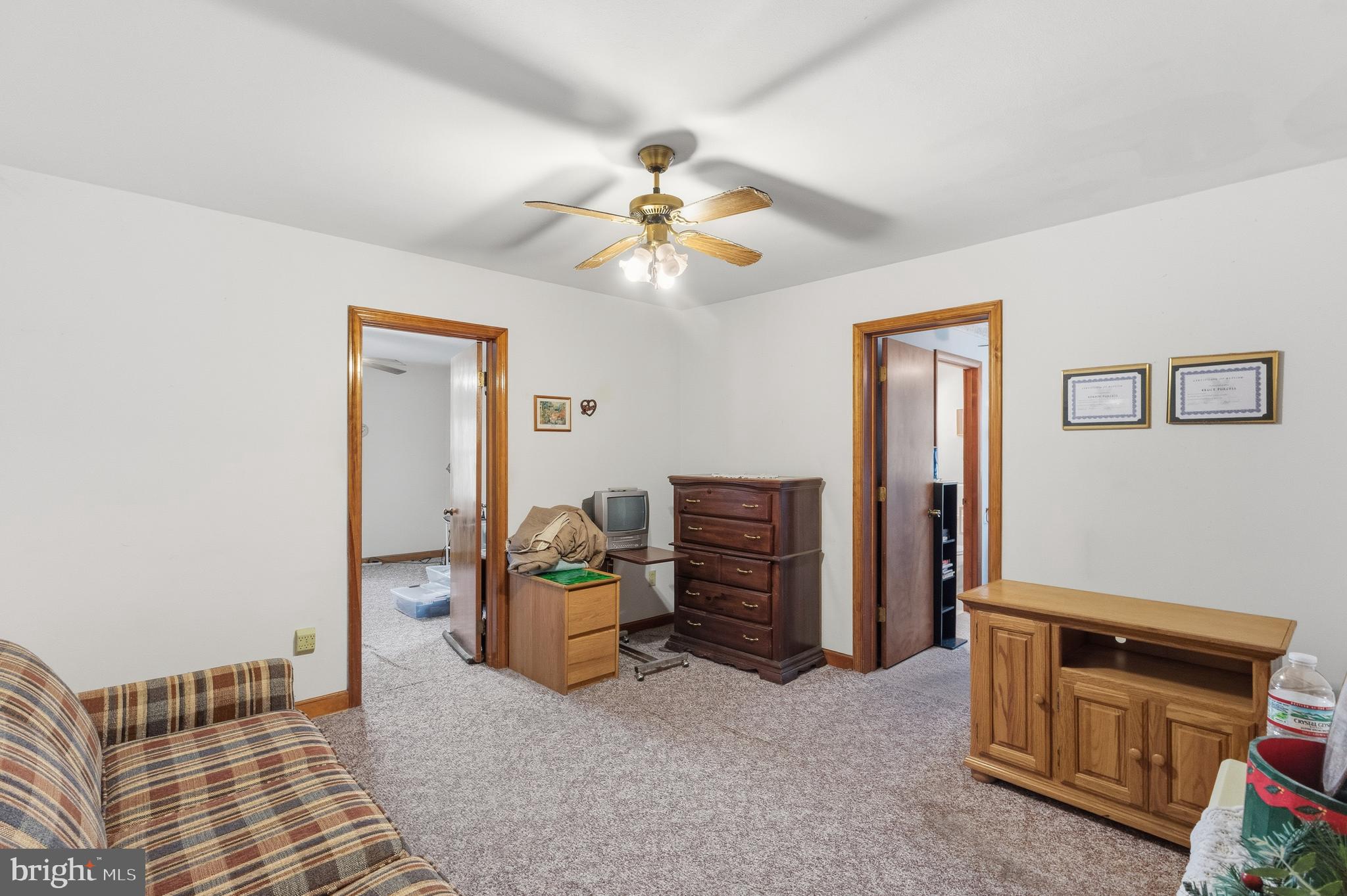 HALL ESTS - Residential