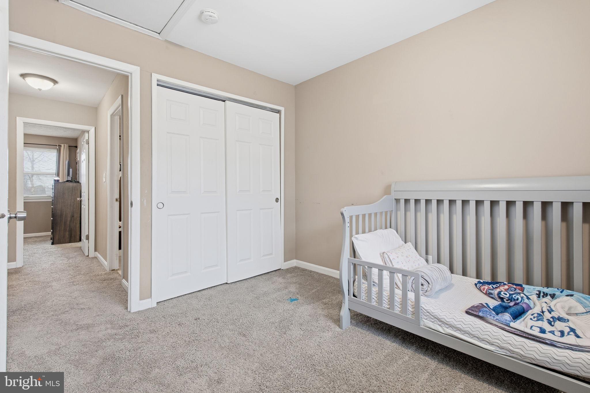 HARFORD SQUARE - Residential