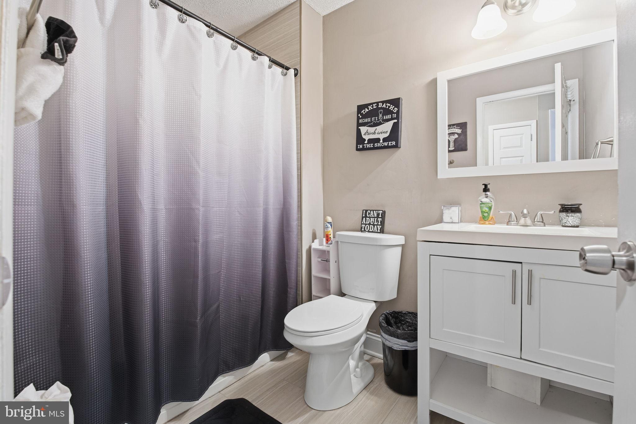 HARFORD SQUARE - Residential