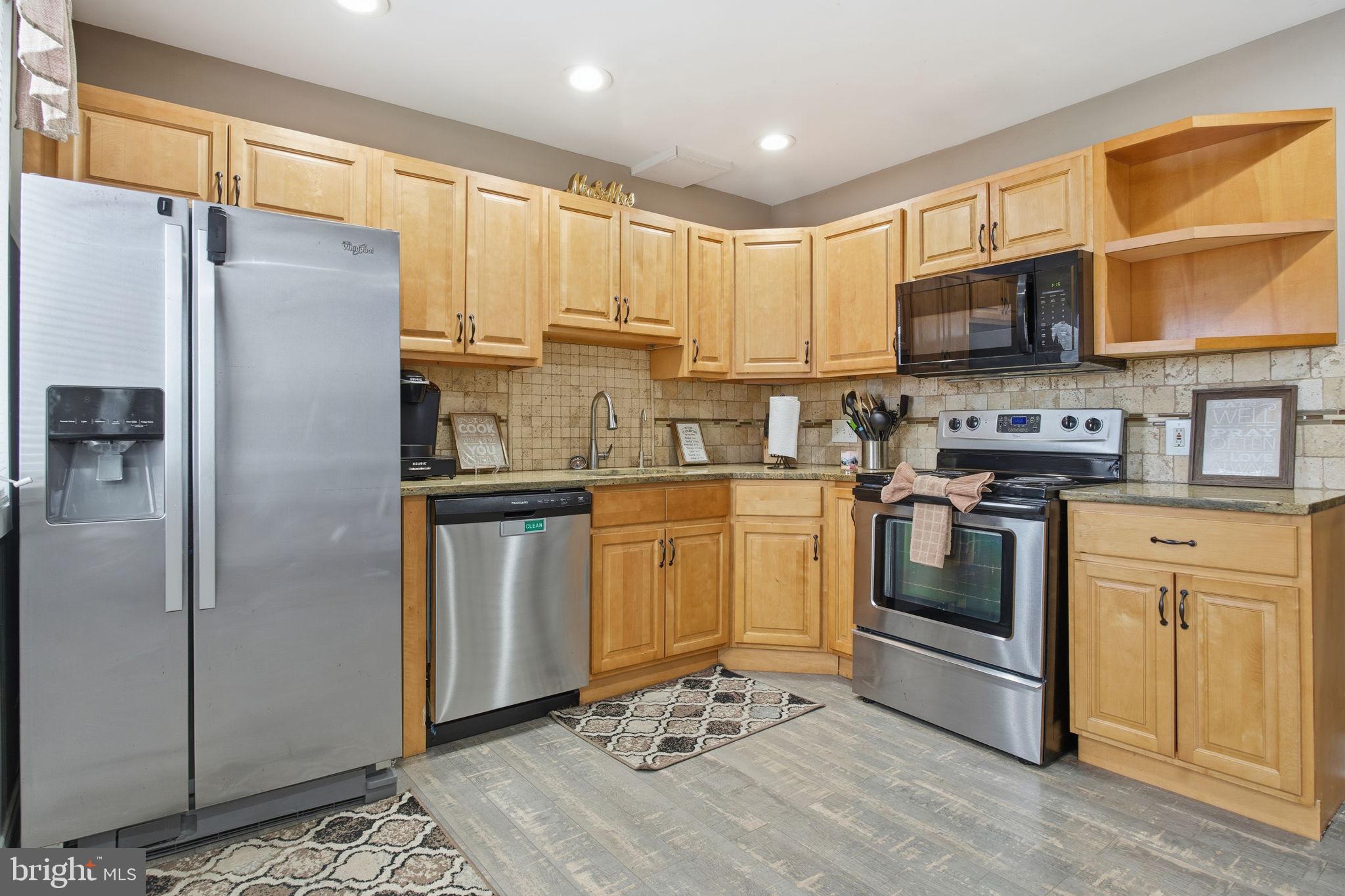 HARFORD SQUARE - Residential