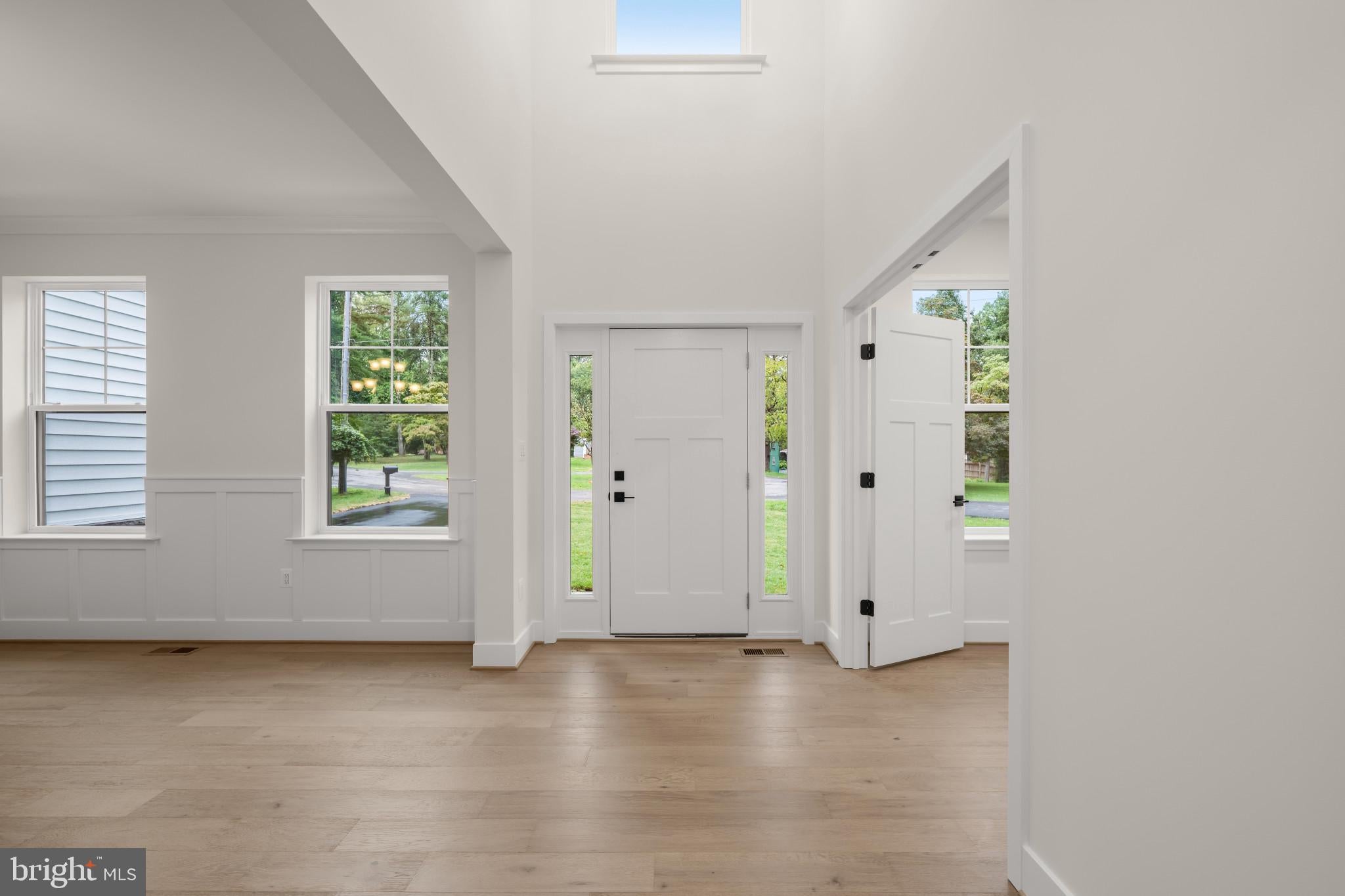 2175 GLENCREST CIRCLE
