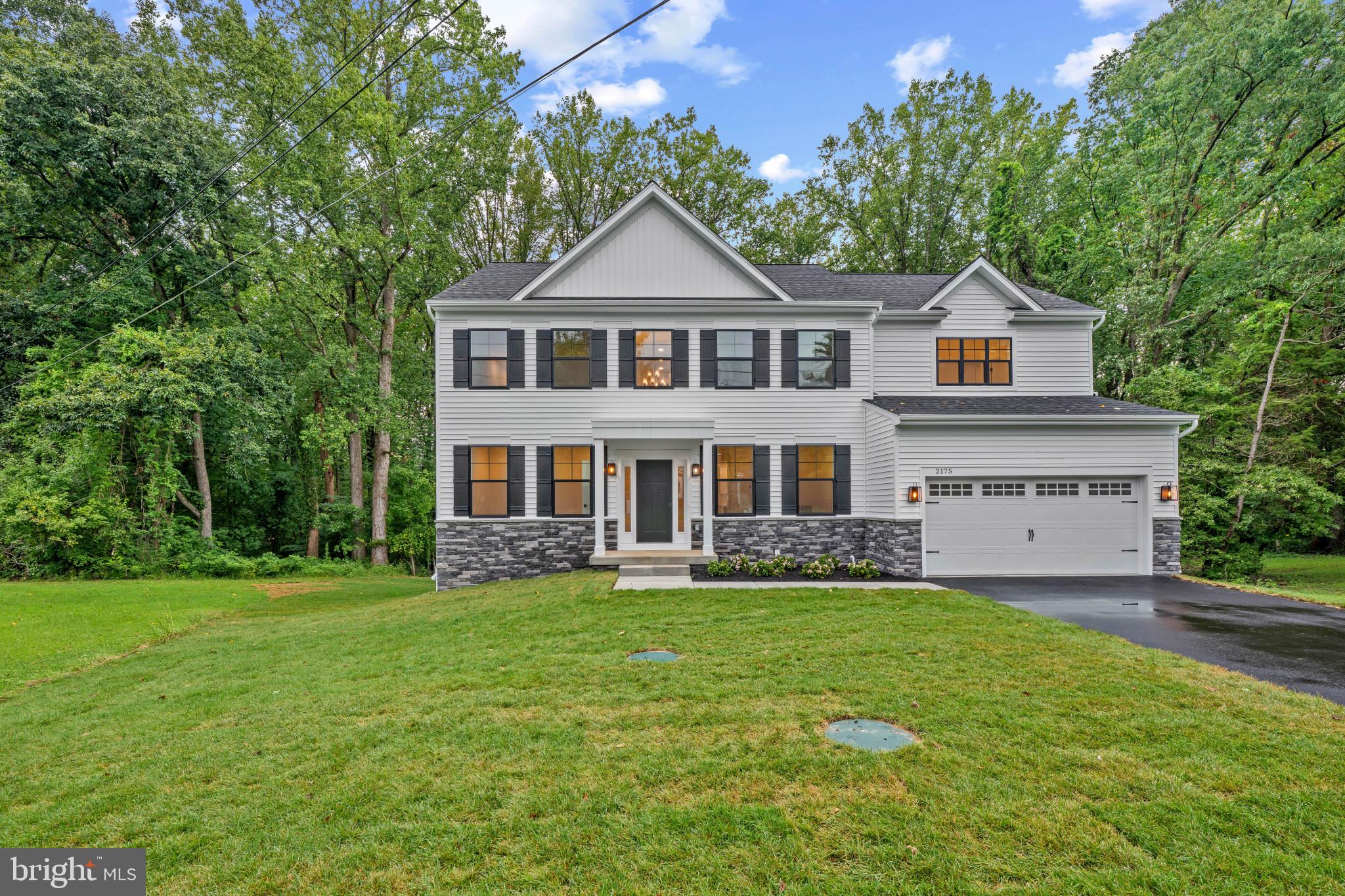 2175 GLENCREST CIRCLE