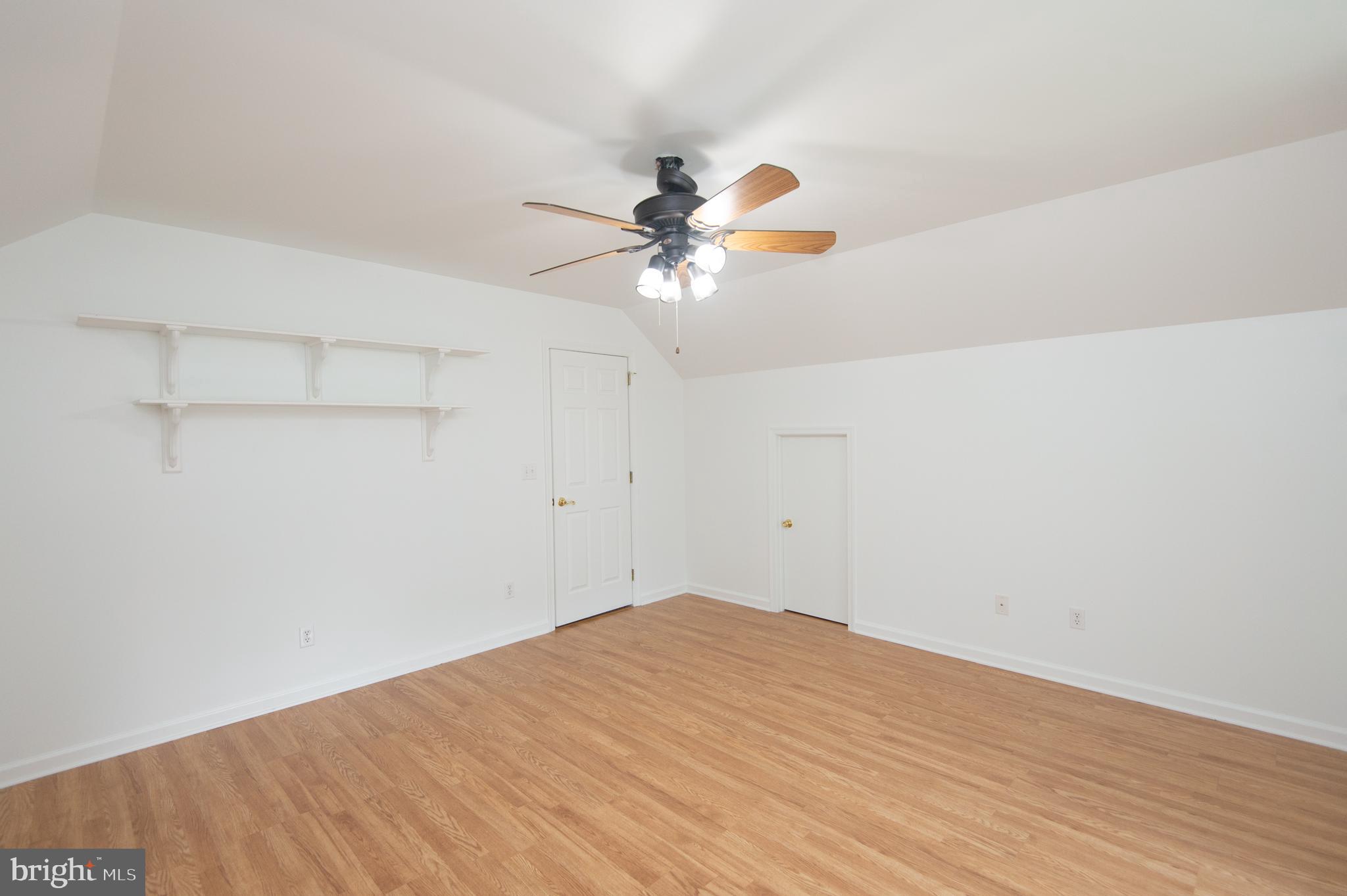 MALLARD POINT - Residential