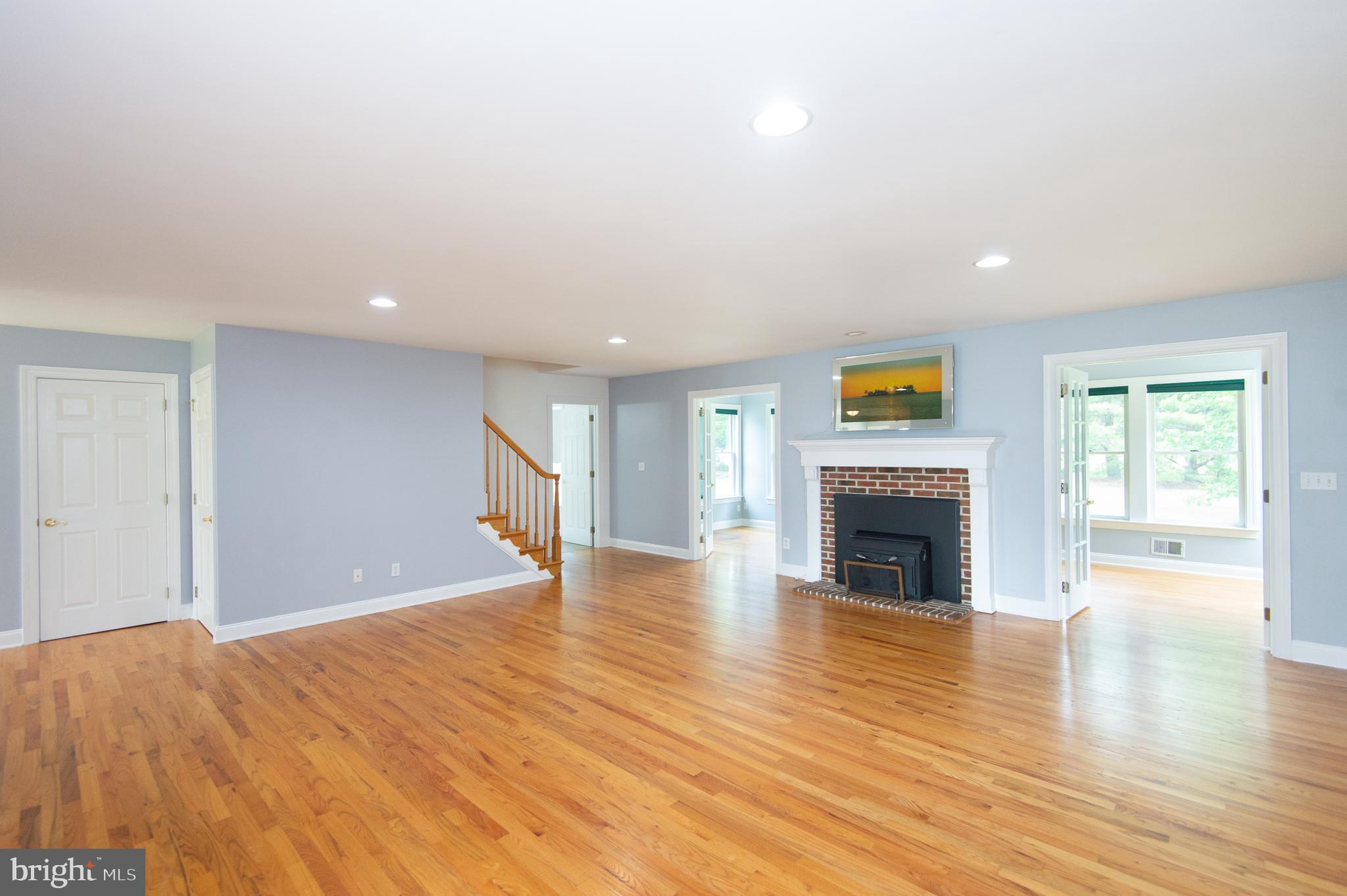 MALLARD POINT - Residential