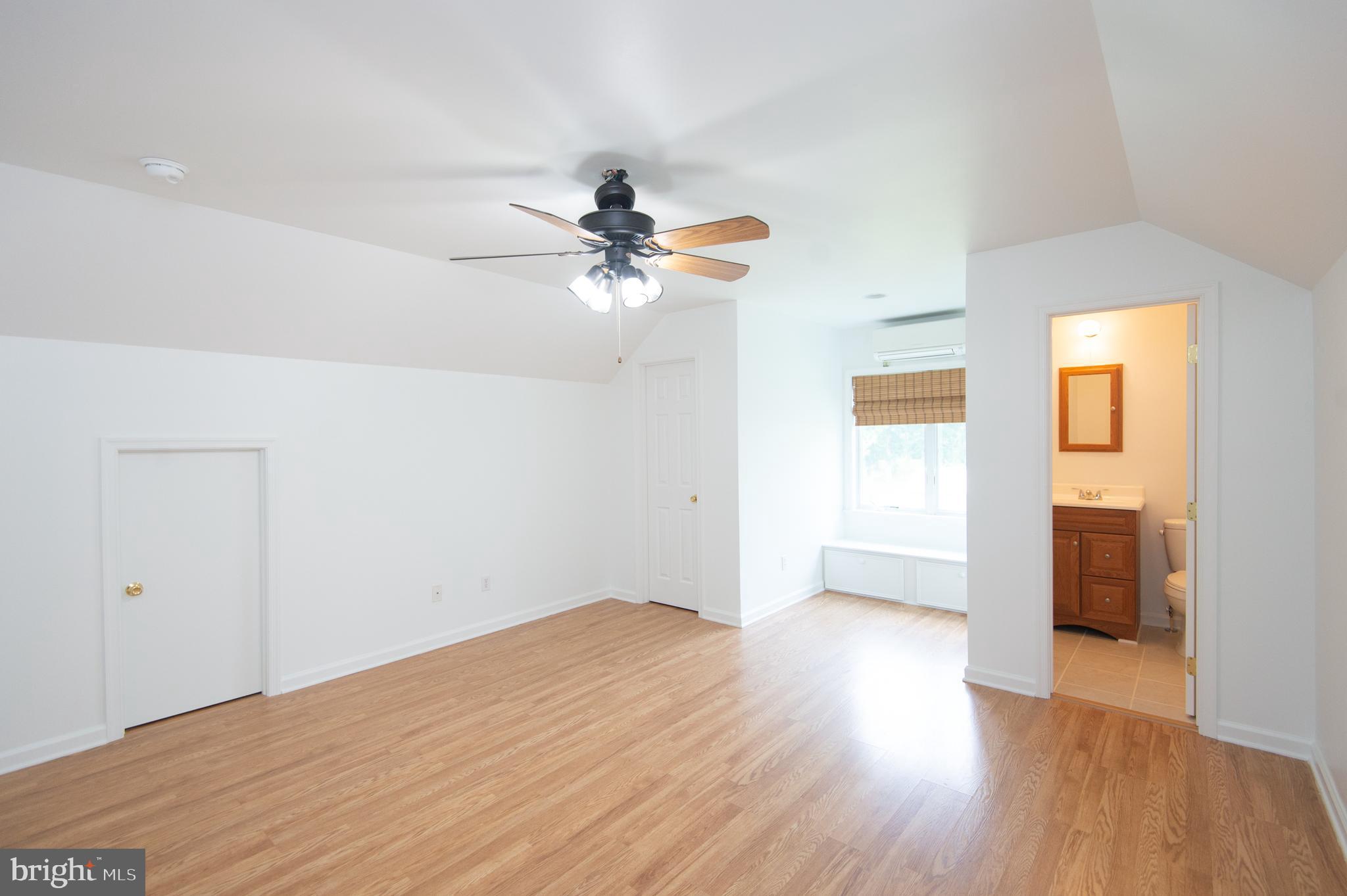 MALLARD POINT - Residential