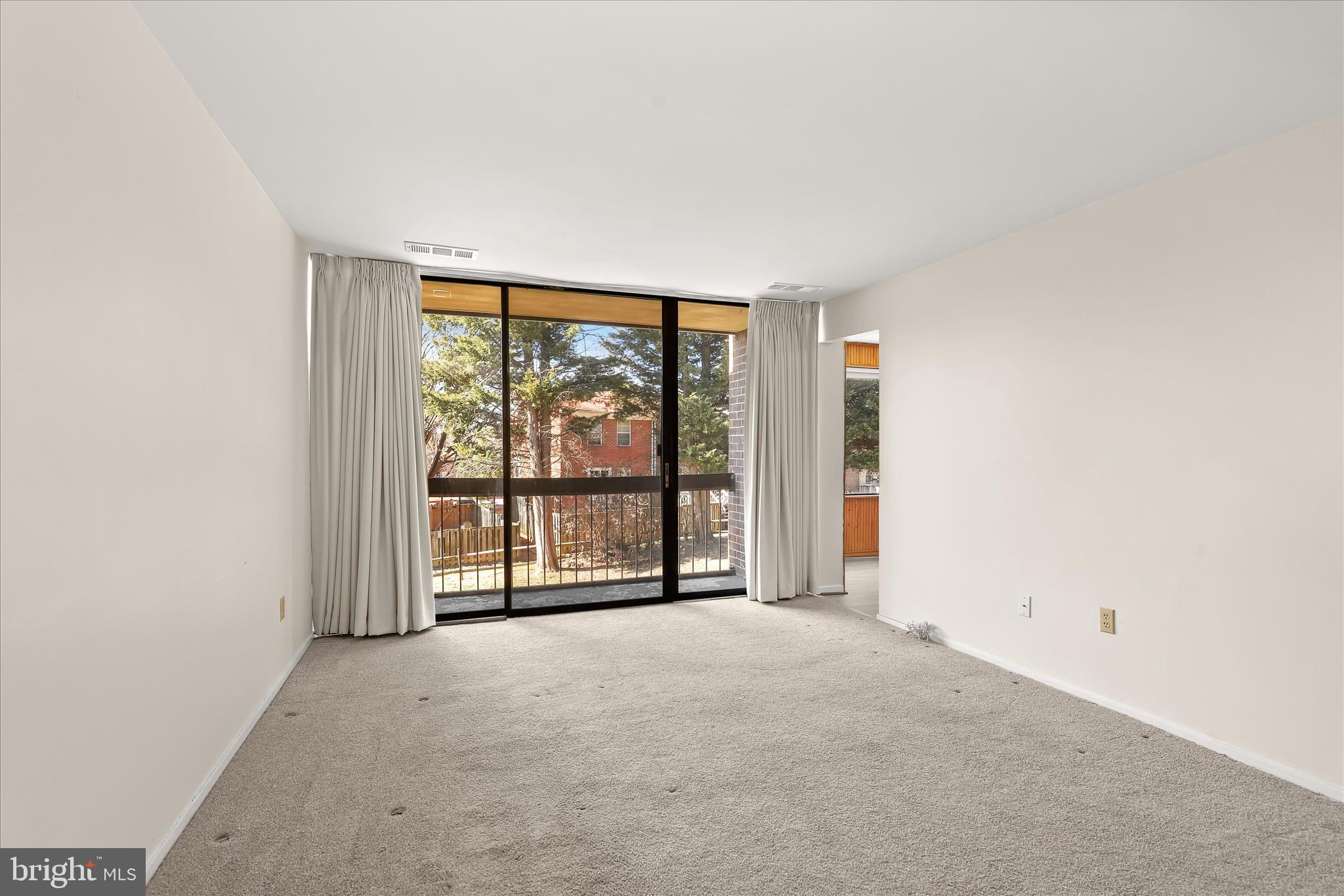 VILLAGE OF LONG REACH - Residential