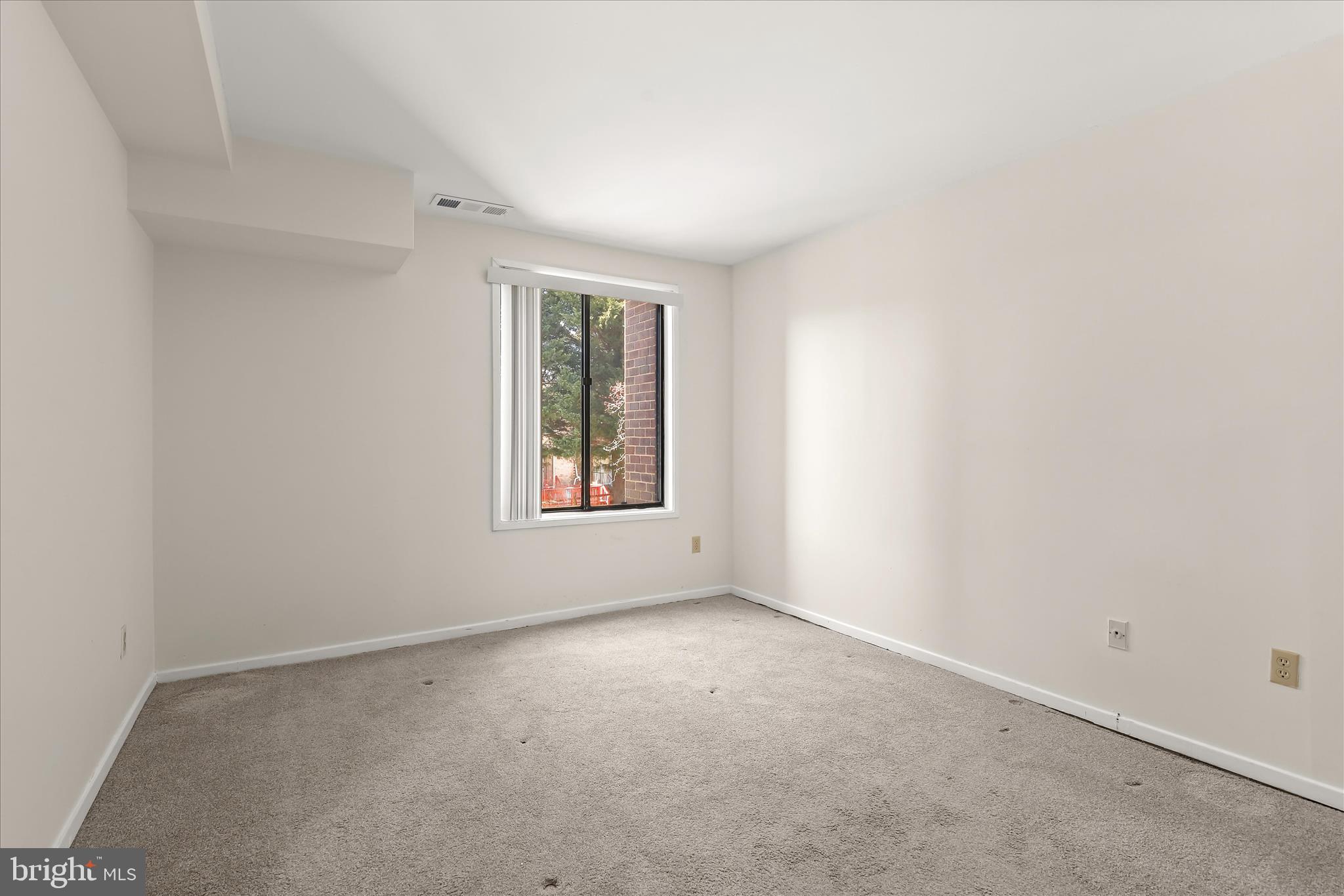 VILLAGE OF LONG REACH - Residential