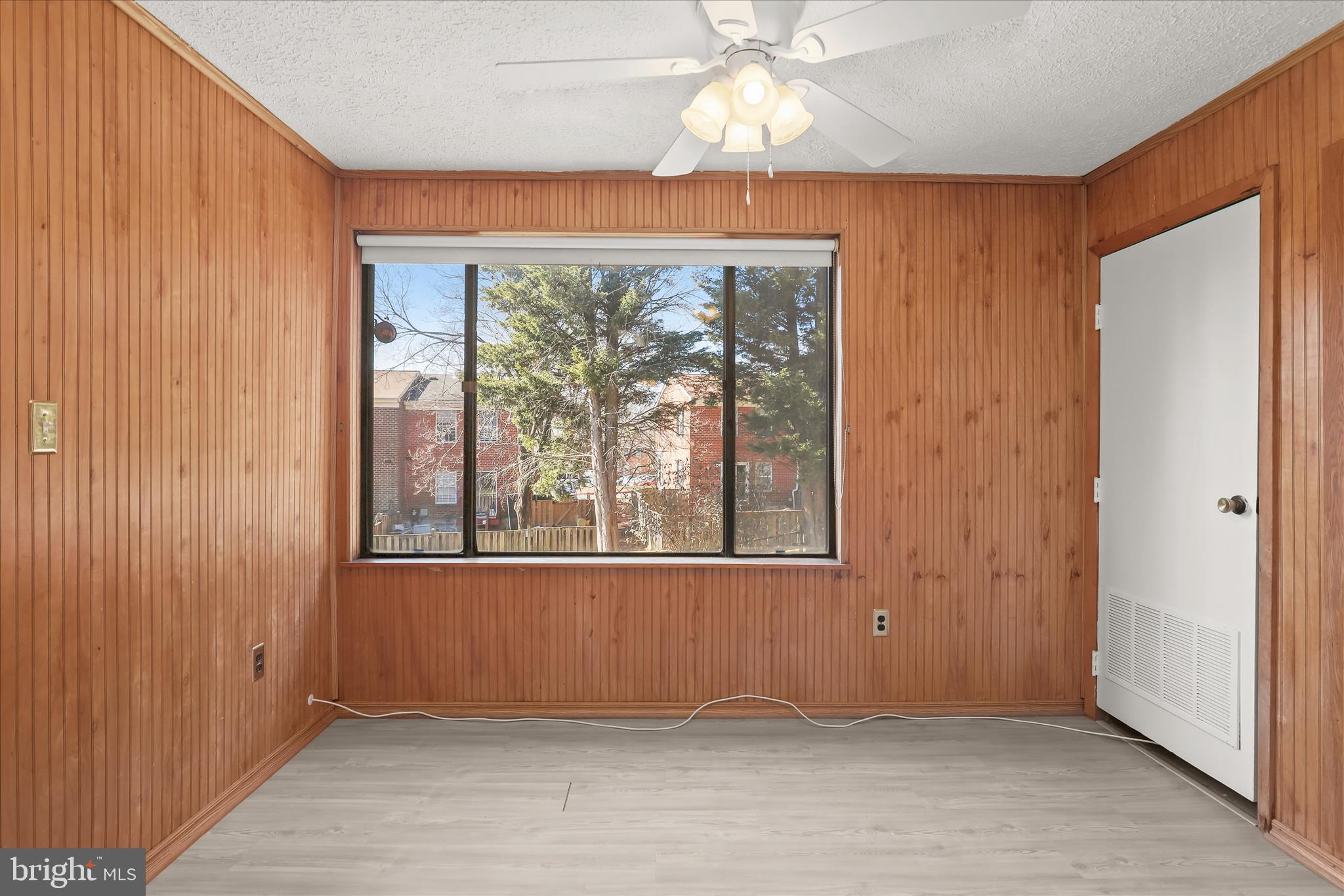 VILLAGE OF LONG REACH - Residential