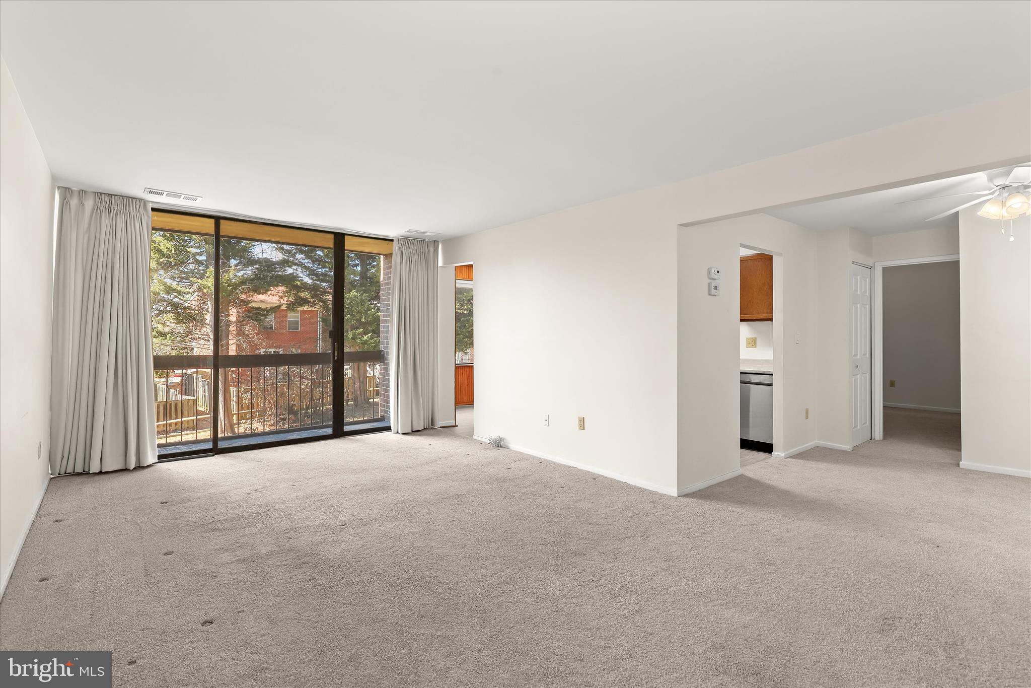 VILLAGE OF LONG REACH - Residential