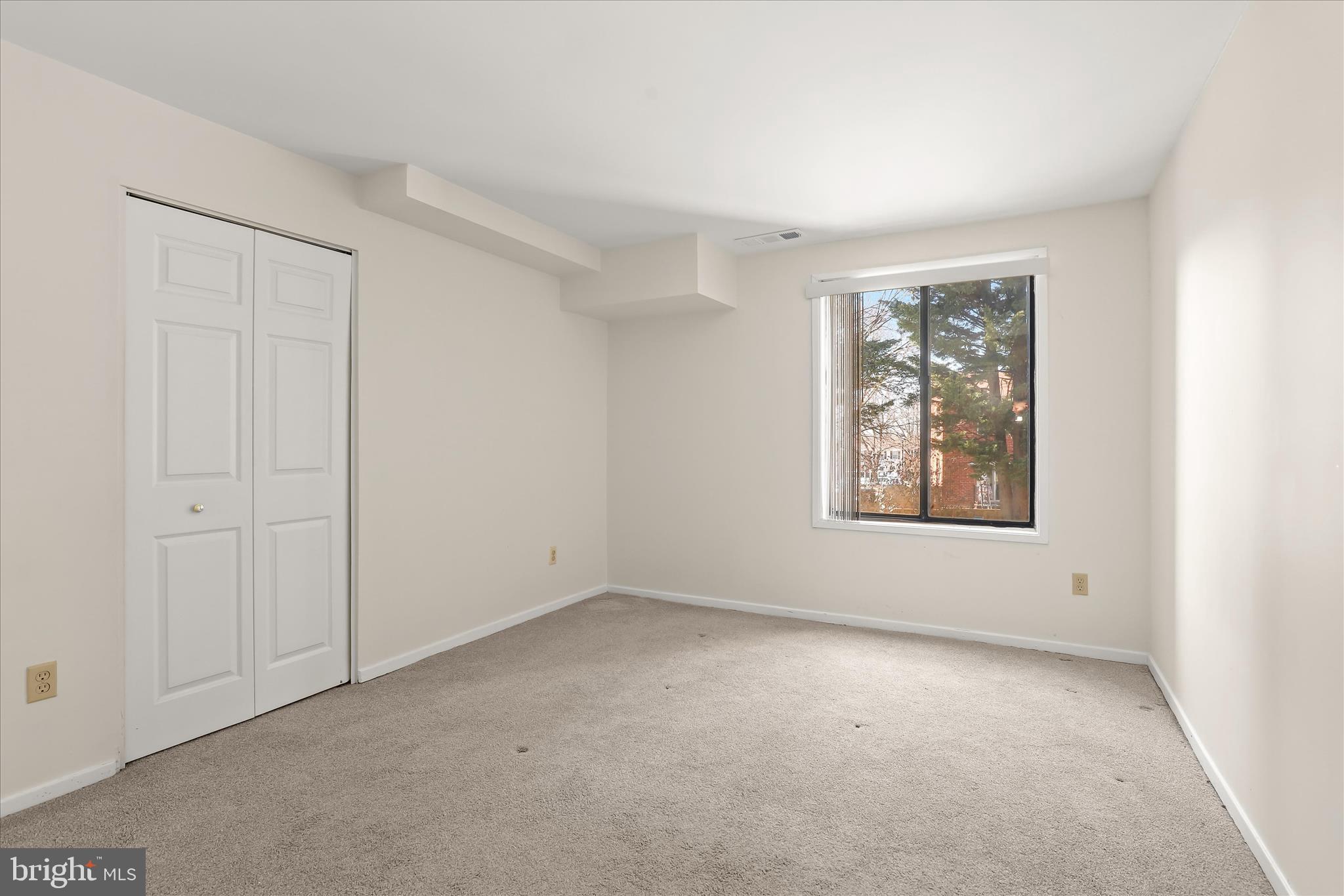 VILLAGE OF LONG REACH - Residential