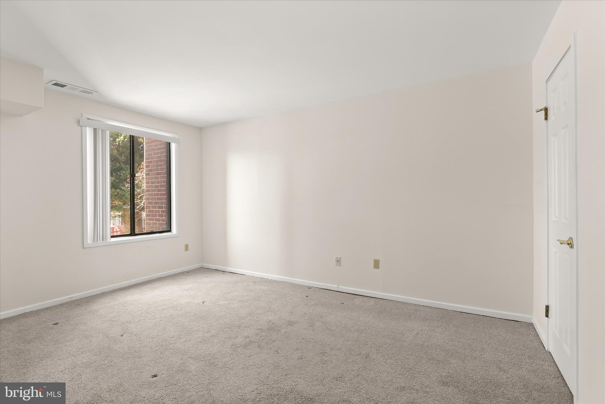 VILLAGE OF LONG REACH - Residential