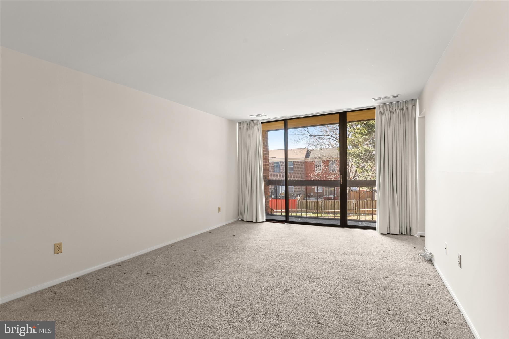 VILLAGE OF LONG REACH - Residential