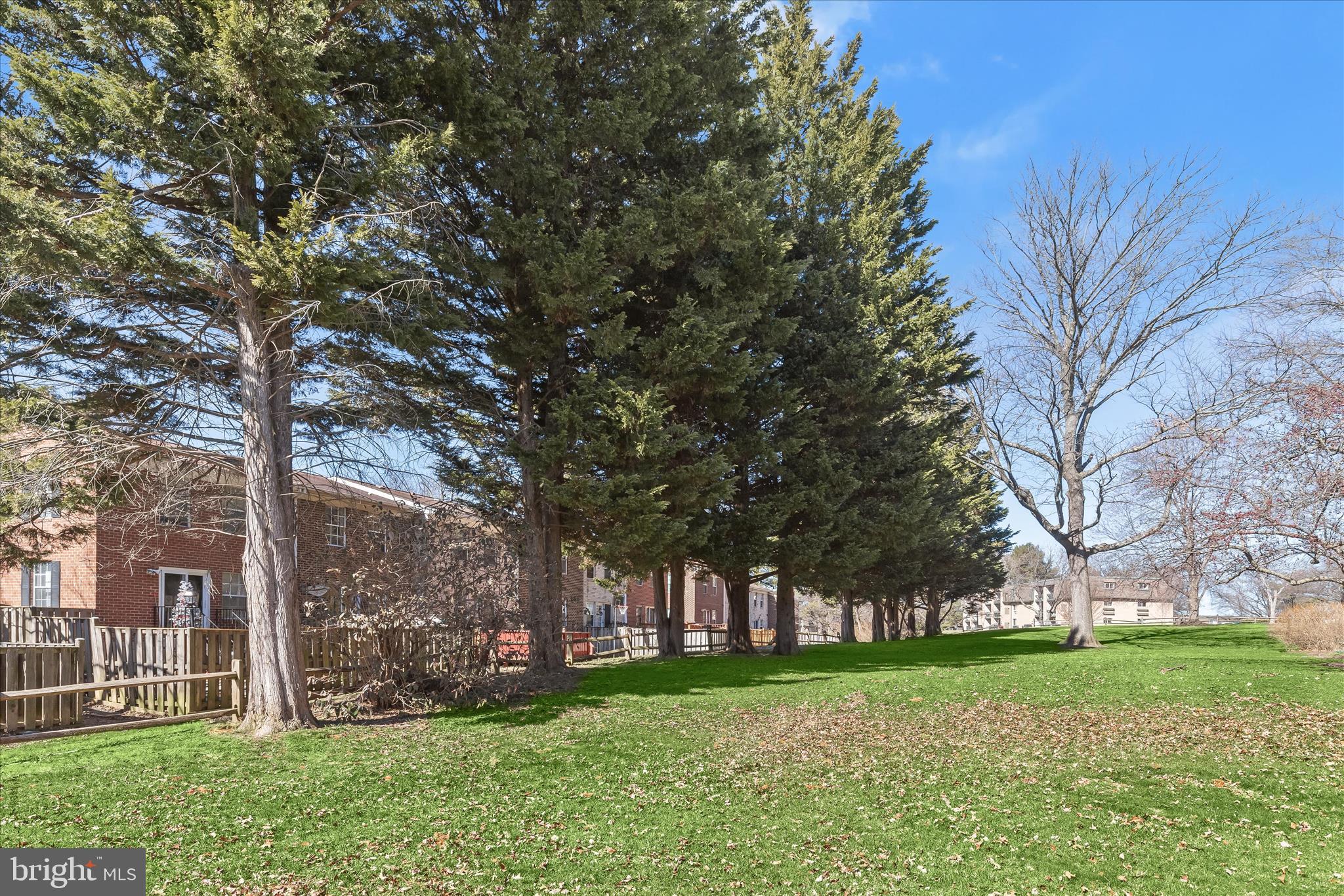 VILLAGE OF LONG REACH - Residential