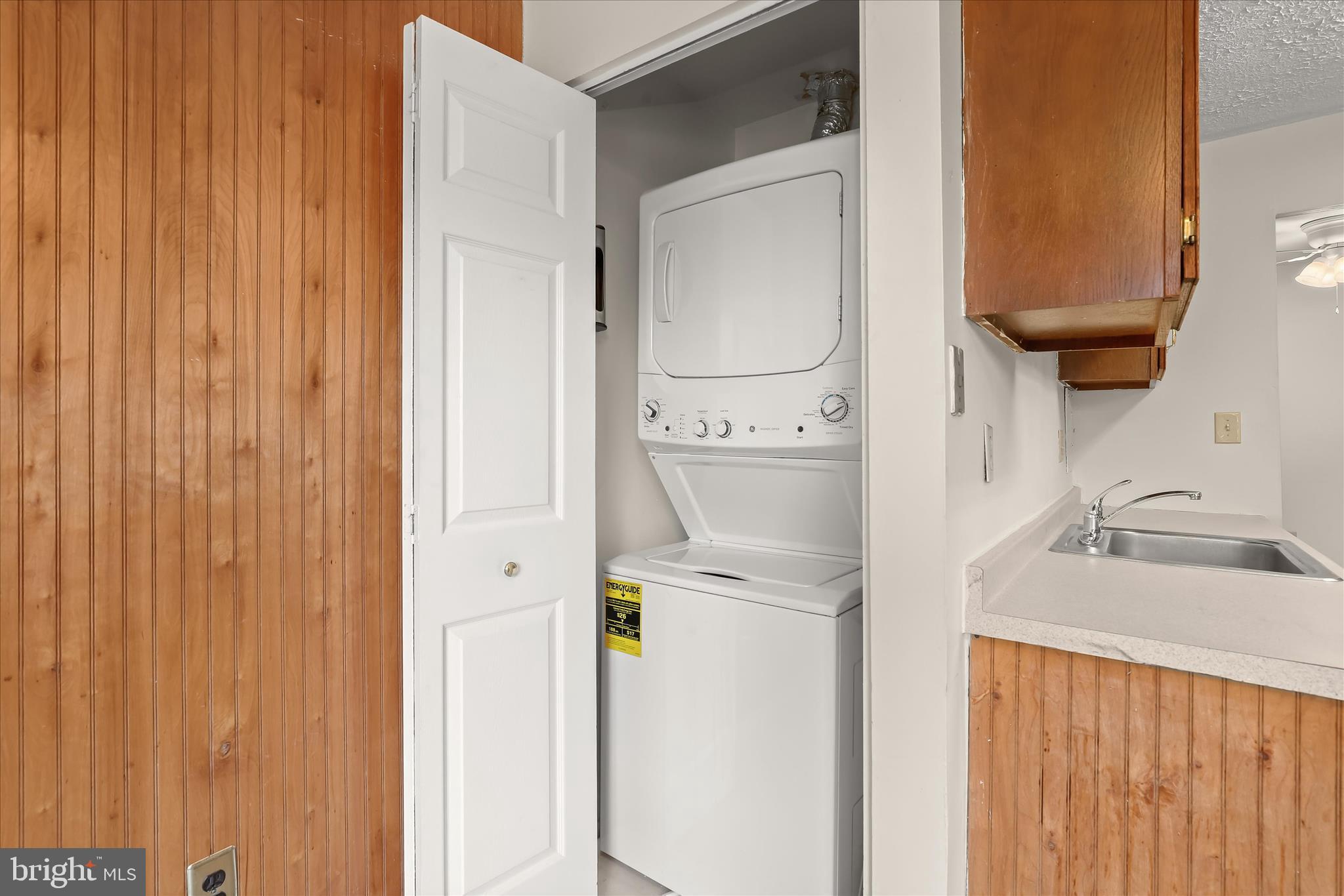 VILLAGE OF LONG REACH - Residential