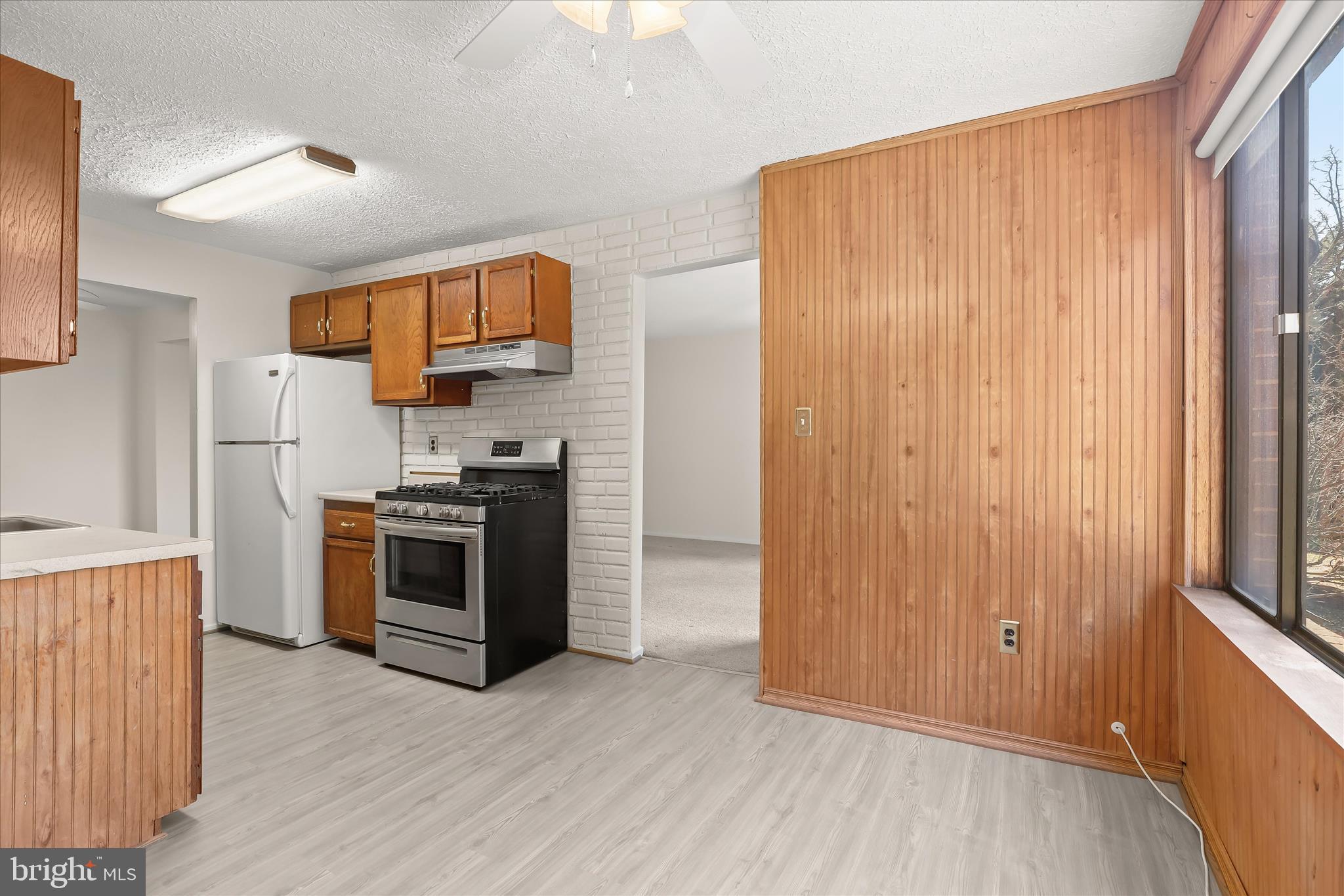 VILLAGE OF LONG REACH - Residential