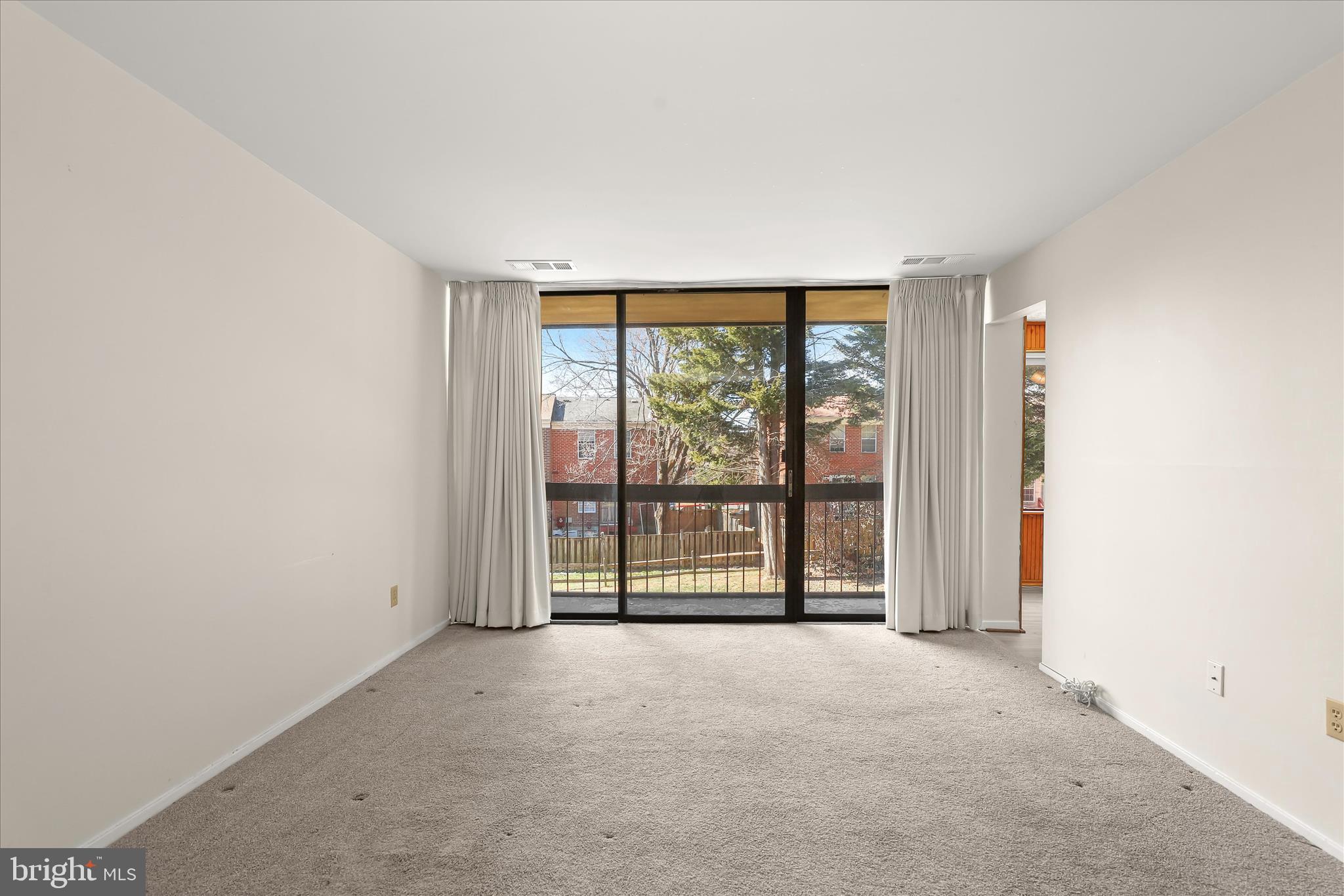 VILLAGE OF LONG REACH - Residential