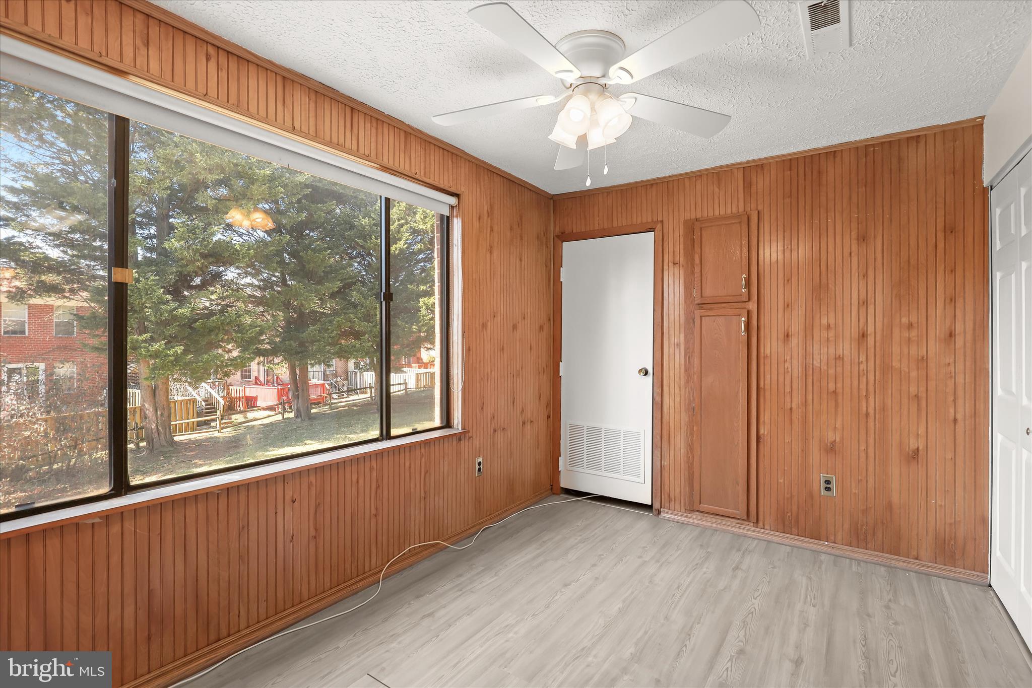 VILLAGE OF LONG REACH - Residential