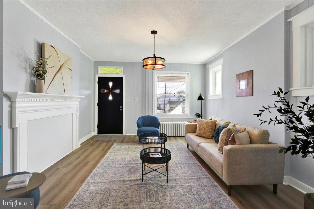 ARMSTRONG MANOR - Residential