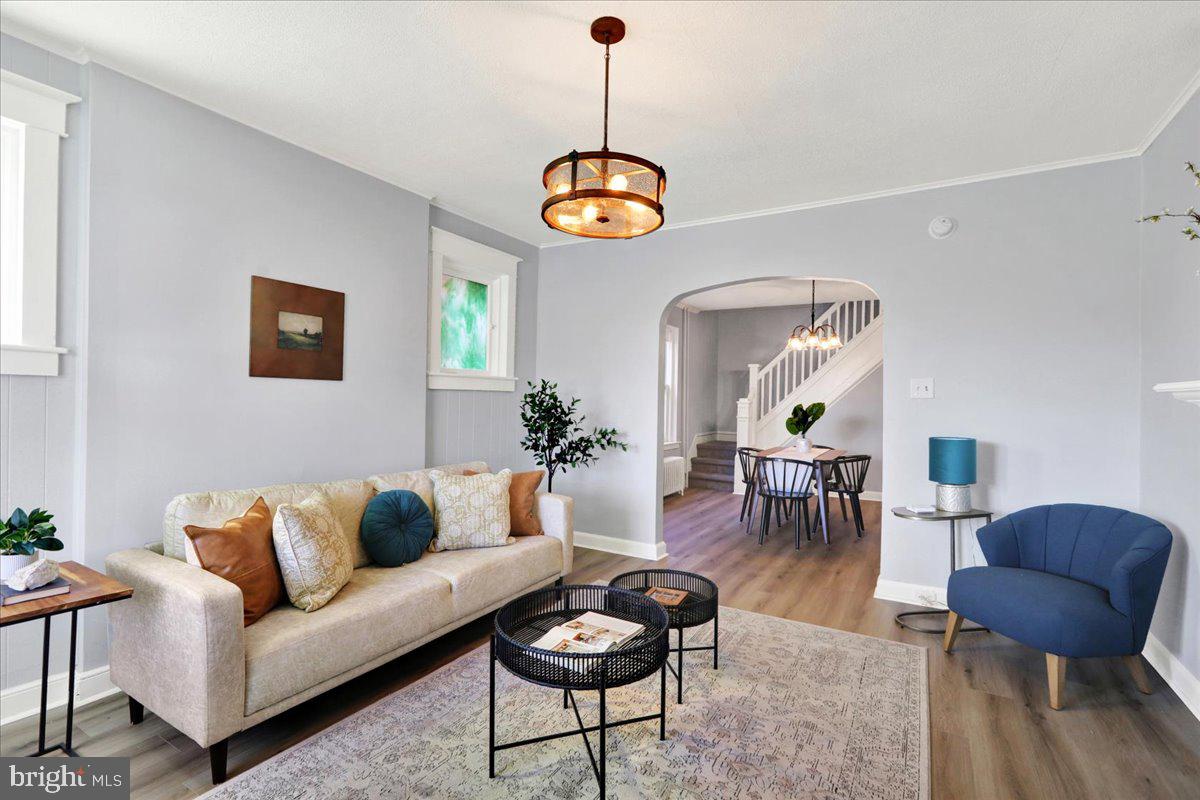 ARMSTRONG MANOR - Residential